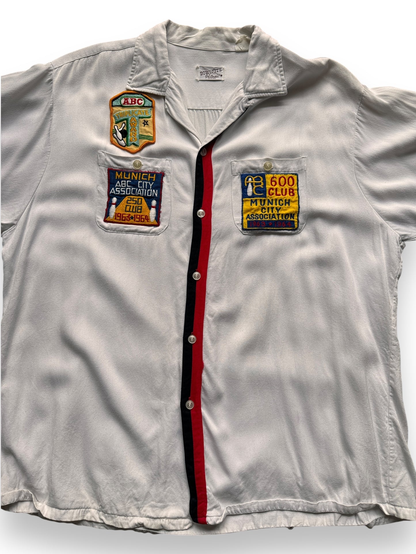 front close up of Vintage Bowlrite Rayon Bowling Shirt w/ Patches SZ XL