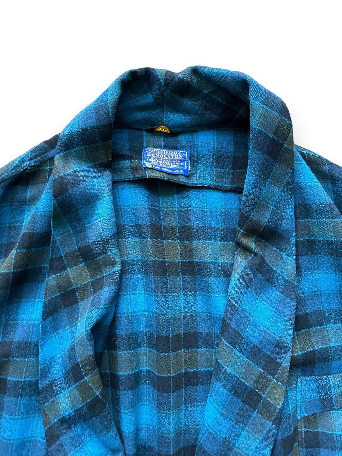 Tag View of Vintage Pendleton Wool Robe SZ XL