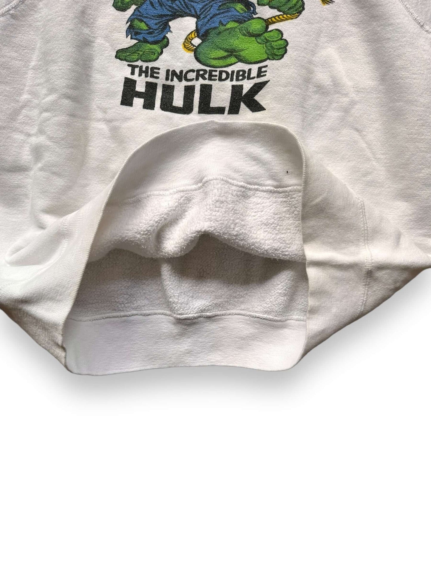 bottom of Vintage Incredible Hulk Short Sleeve Crewneck Sweatshirt SZ M