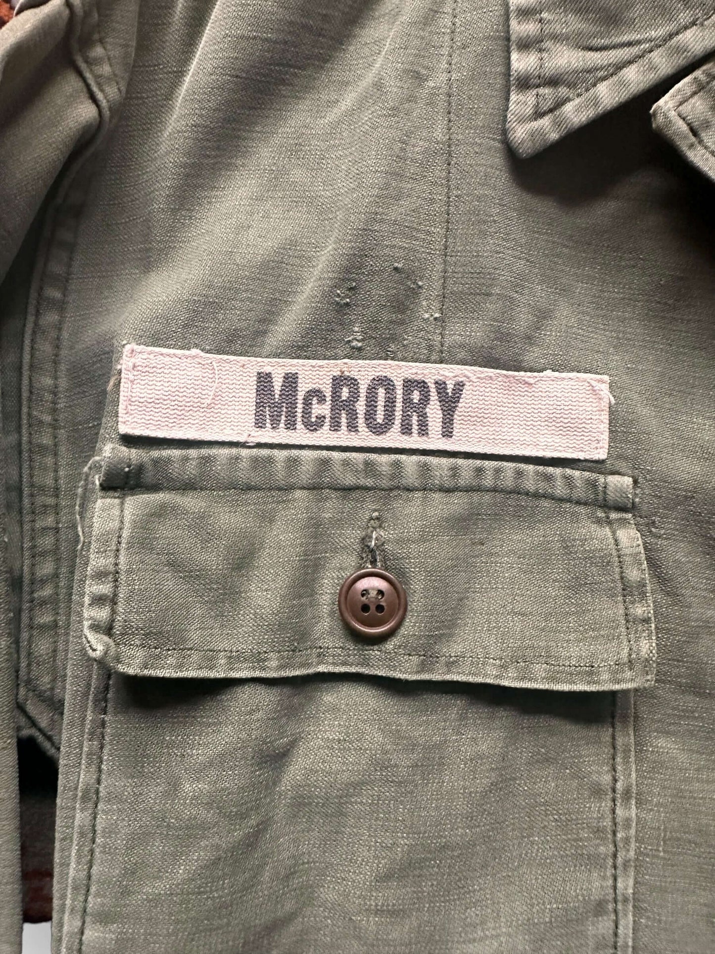 name tag "McRory" on Vintage Korean War Era Airborne OG-107 Top SZ S