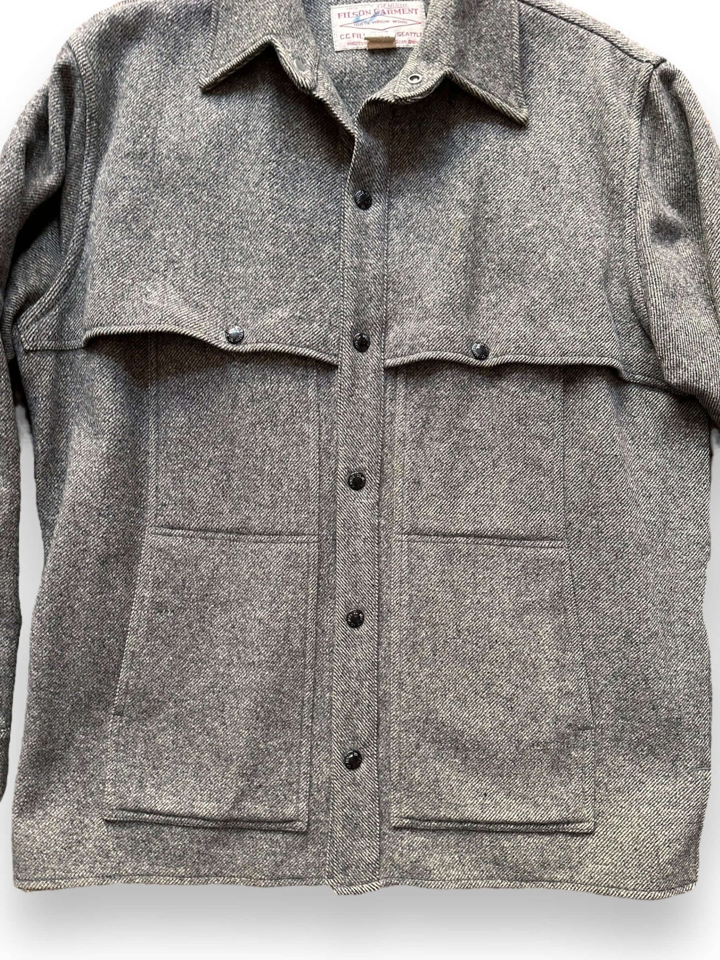 front close up of Vintage 70s Grey Filson Cape Coat SZ L