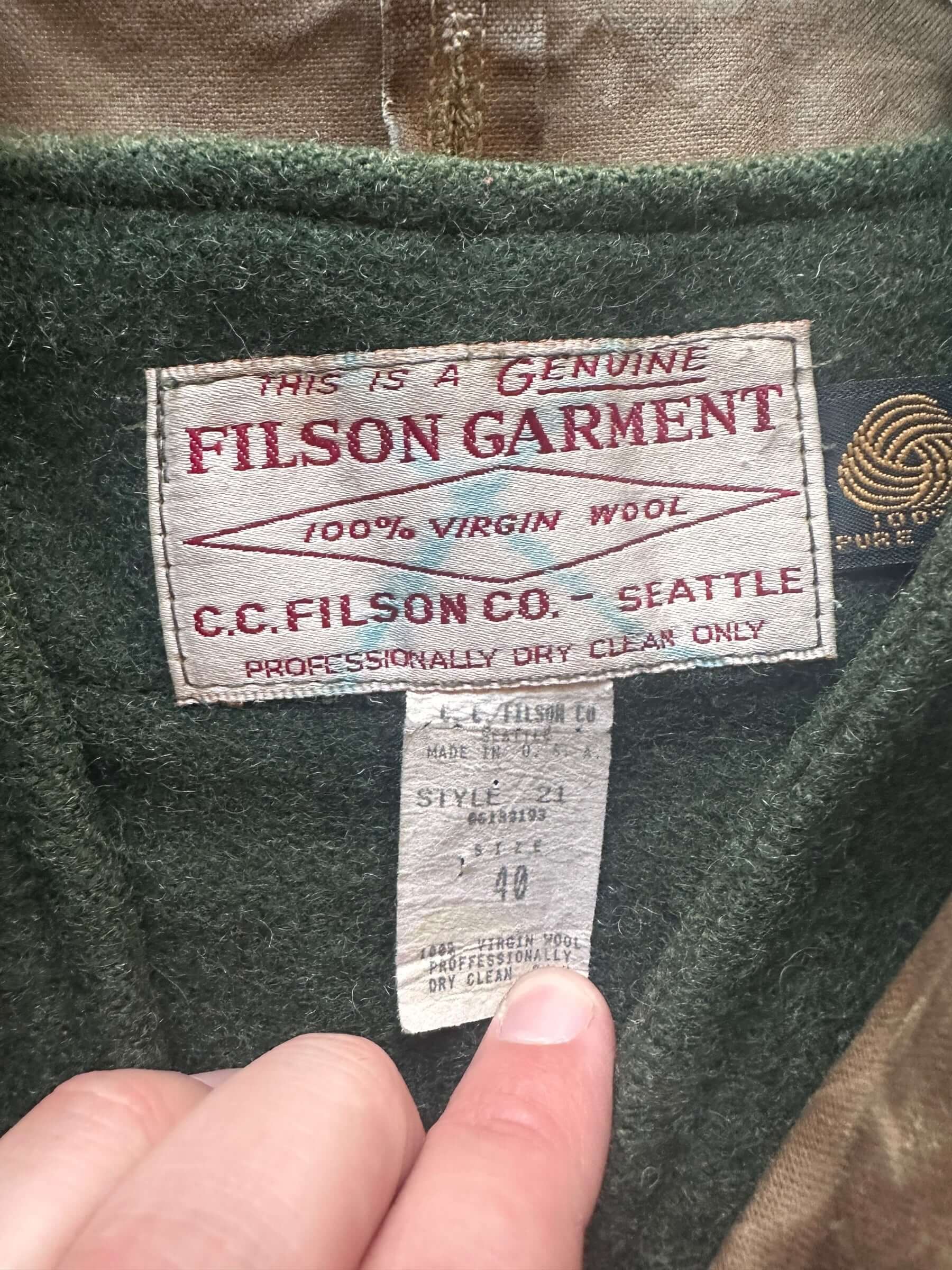 Liner Tag View of Vintage Filson Tin Cloth Packer Jacket w/ Liner SZ 40