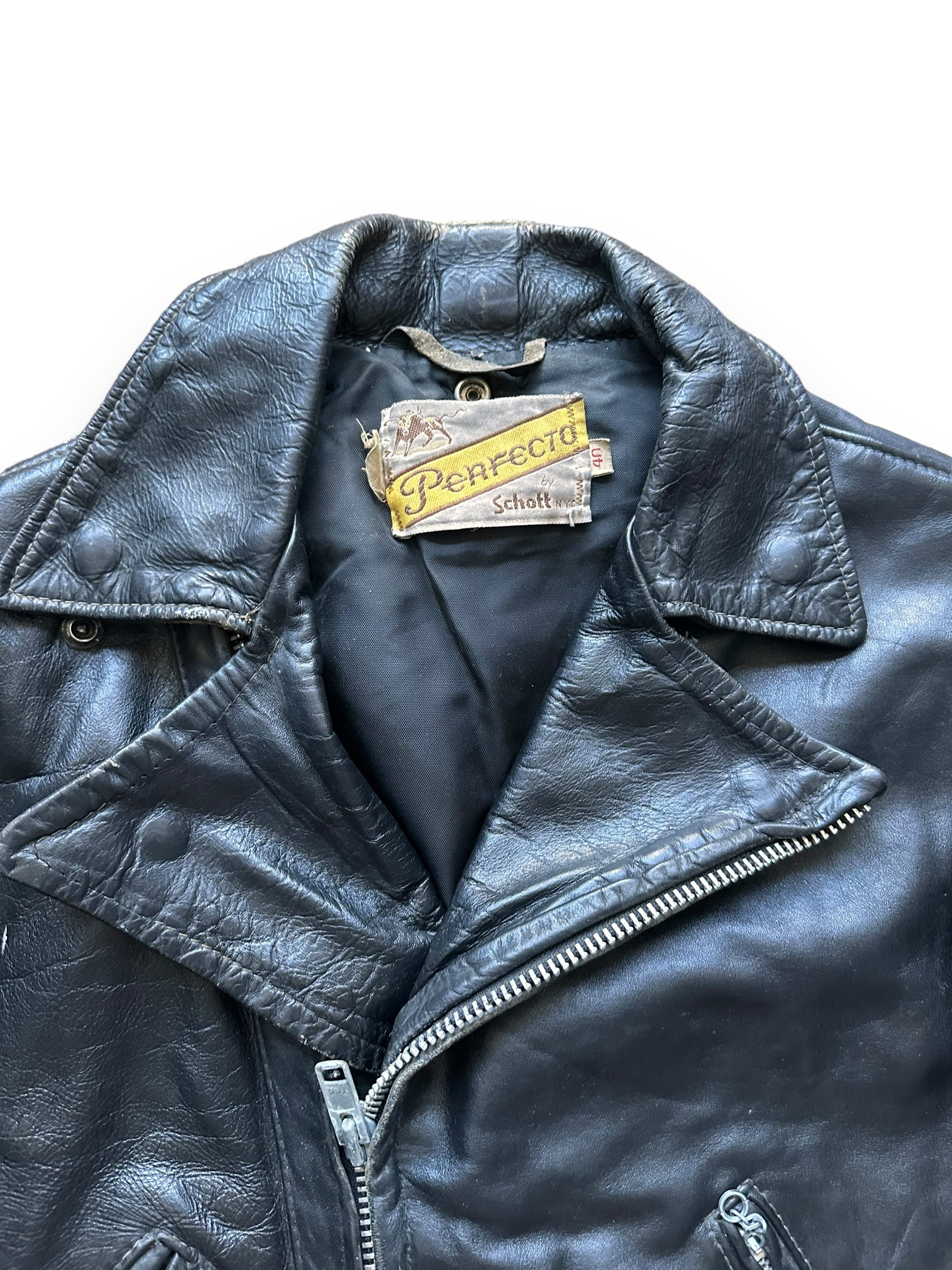 collar on Vintage Schott Perfecto Leather Jacket SZ 40