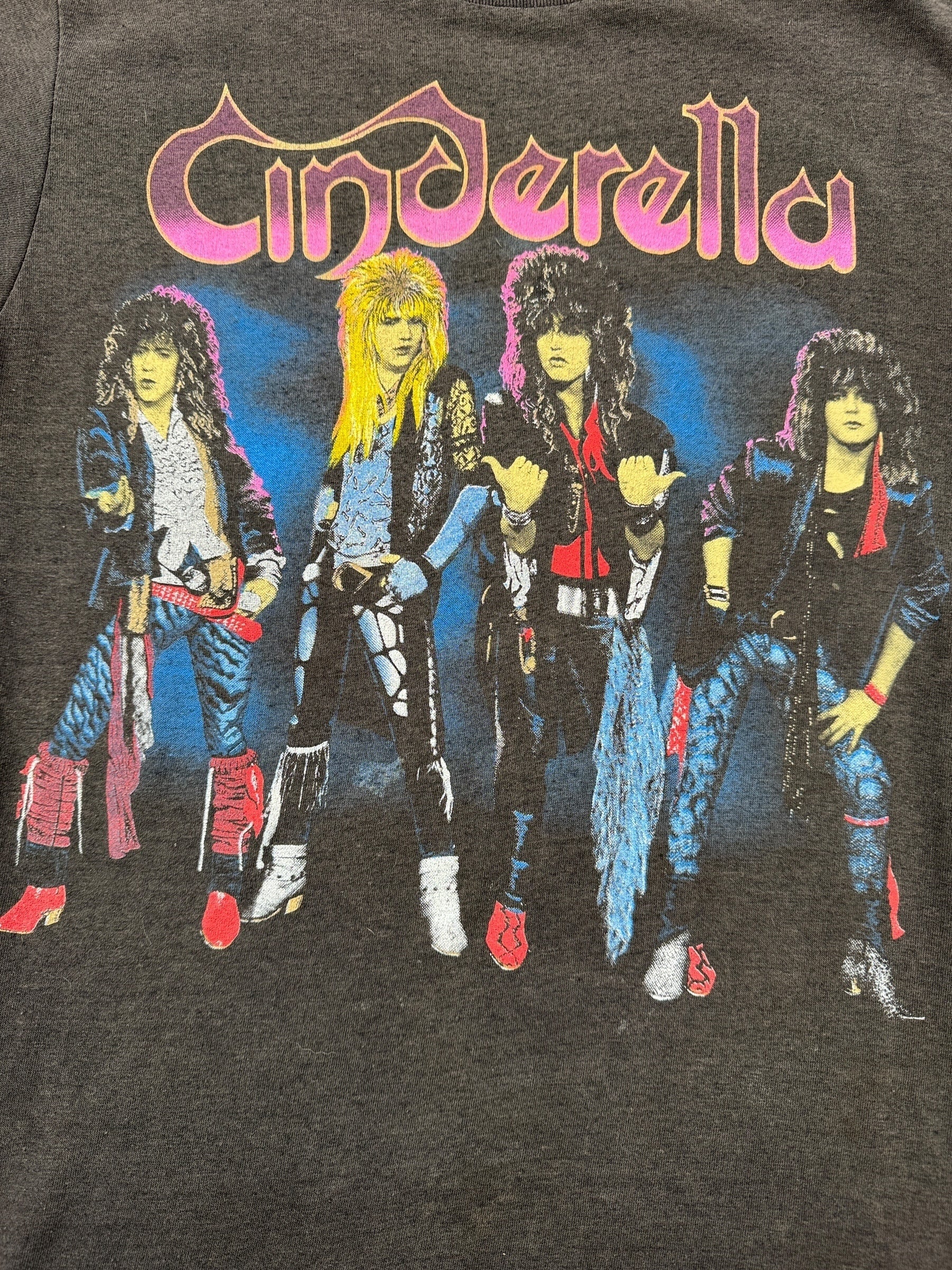 Front Close Up Detail on Vintage Cinderella Night Songs 1986 World Tour Tee SZ M 