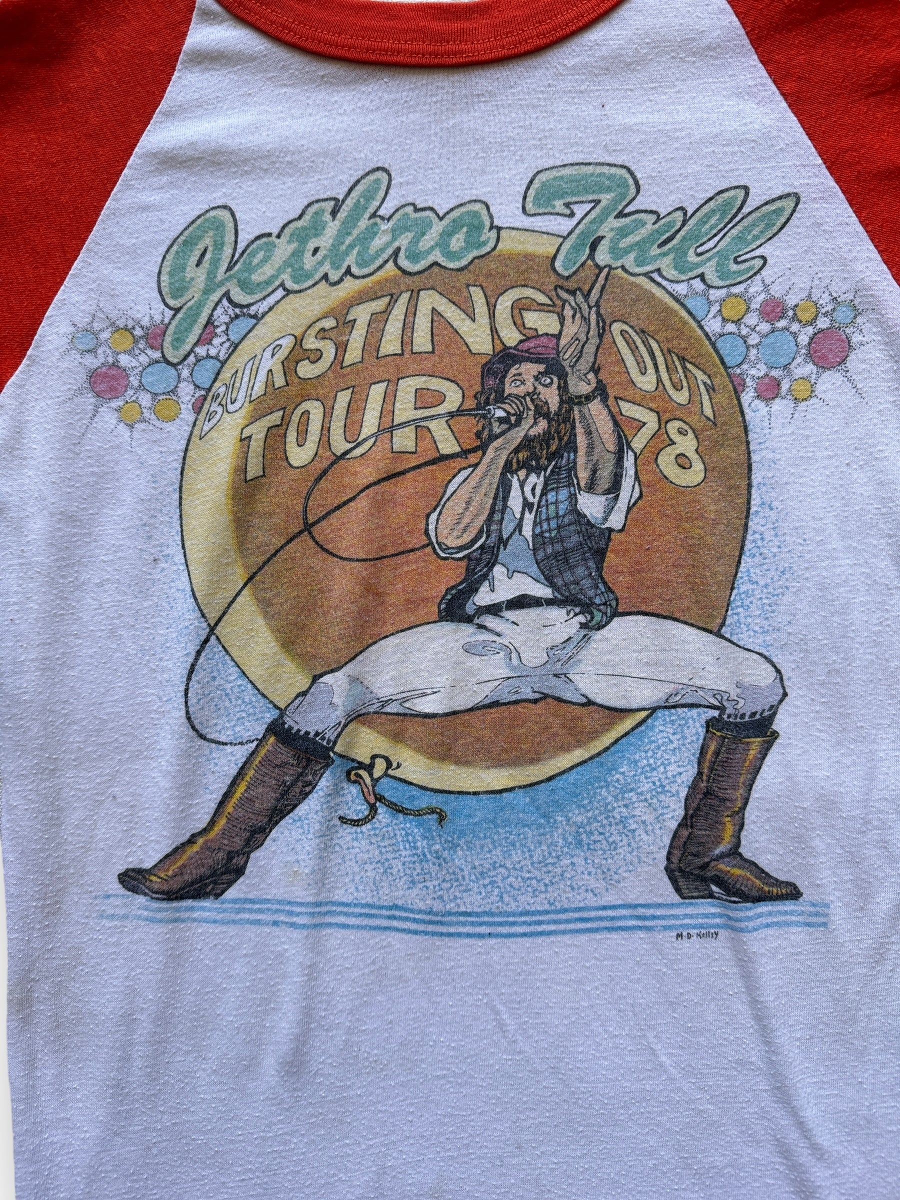 Graphic Detail on Vintage 1978 Jethro Tull Busting Out Raglan Tour Tee SZ M