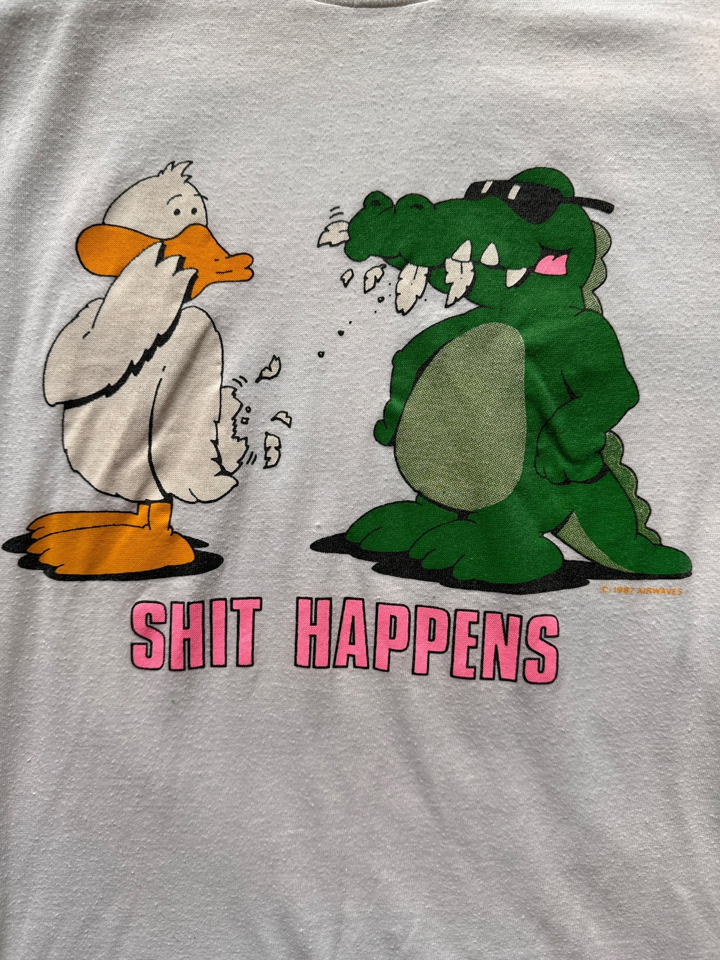 Graphic Detail on Vintage 1987 Shit Happens Tee SZ L