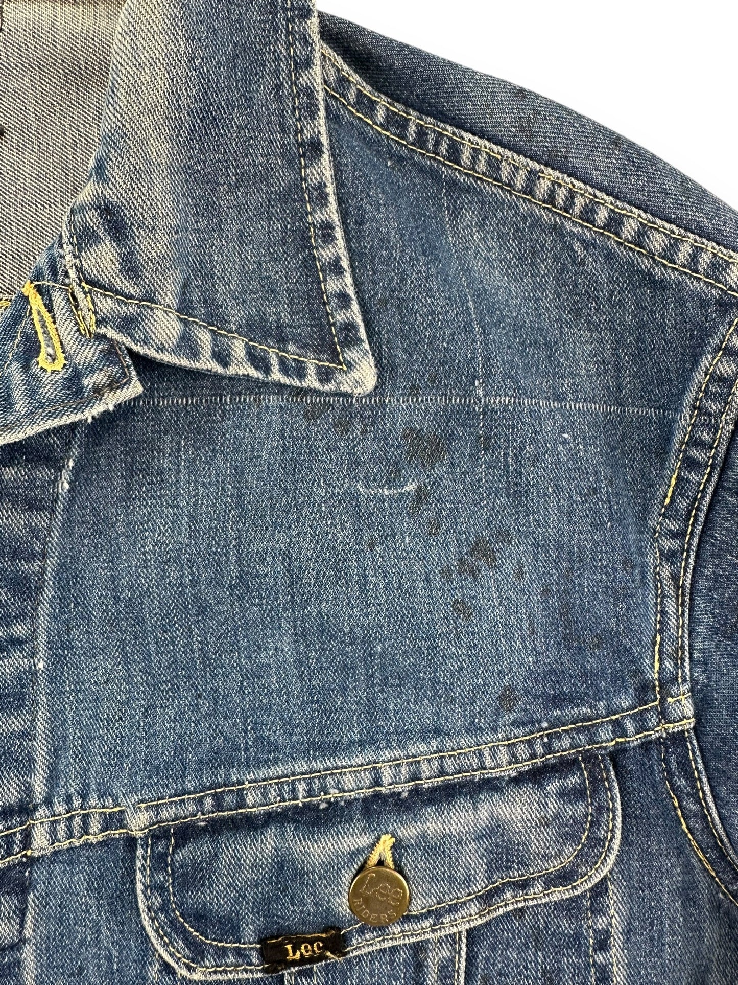 Close Up Detail of Vintage Lee 101-J Denim Jacket SZ 46