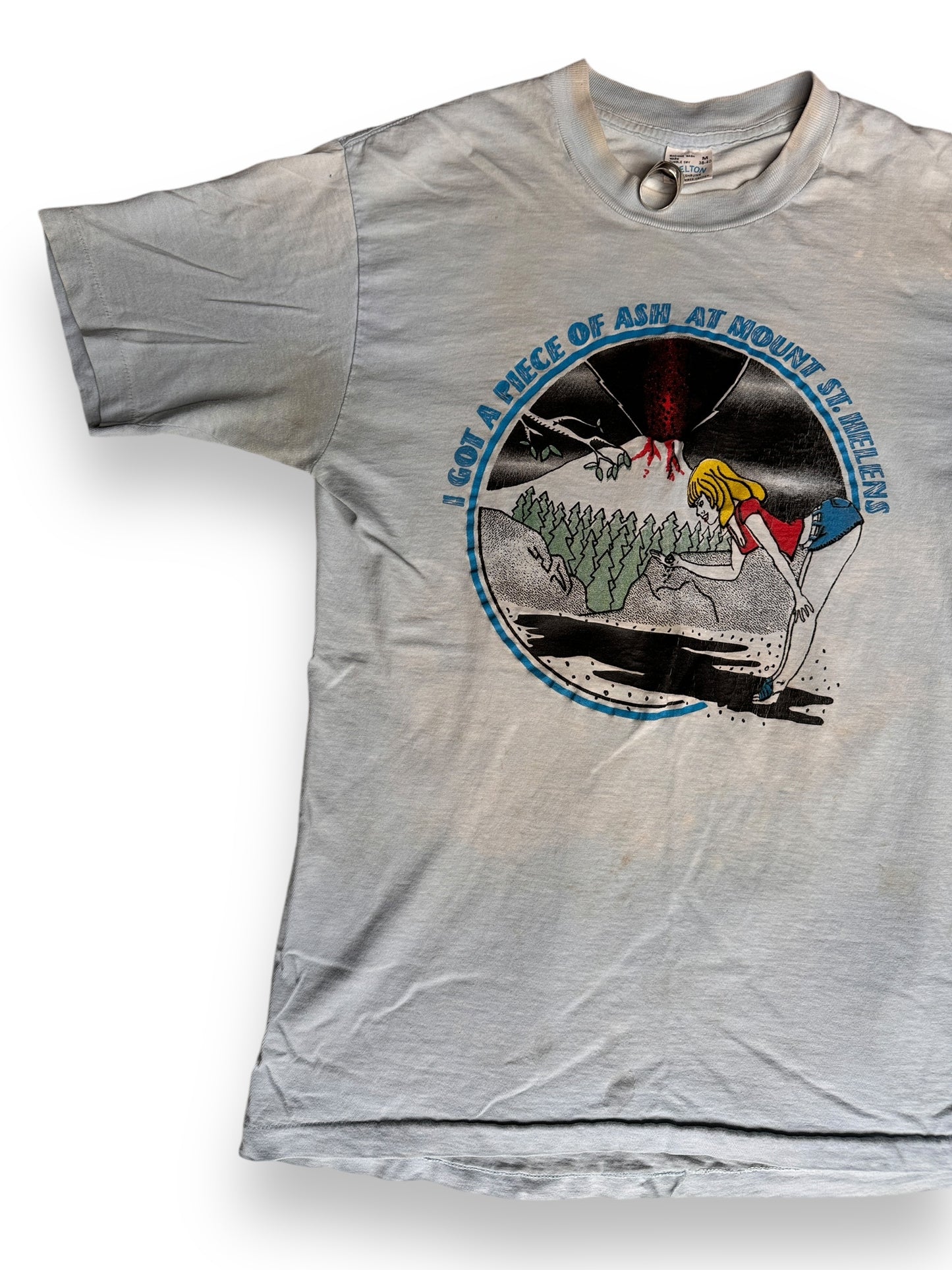 Front Right View of Vintage Mt. St. Helens Piece of Ash Tee SZ M