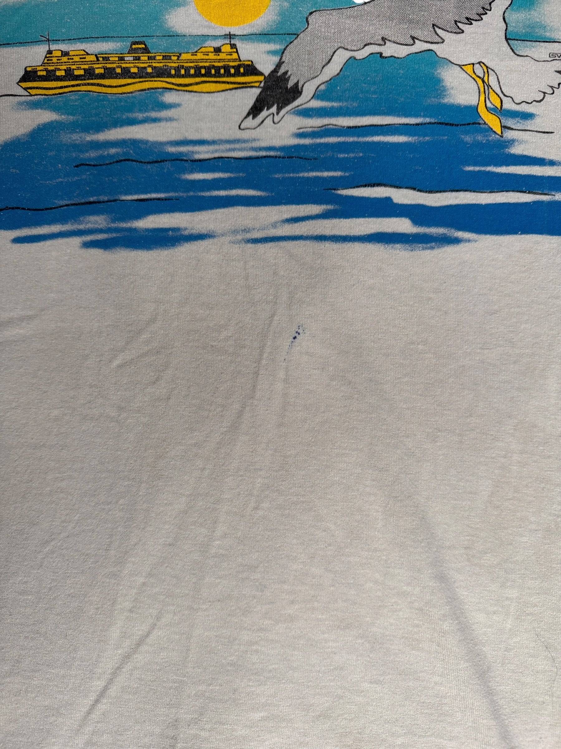 Staining on Front of Vintage Poulsbo Seagull Tee SZ L