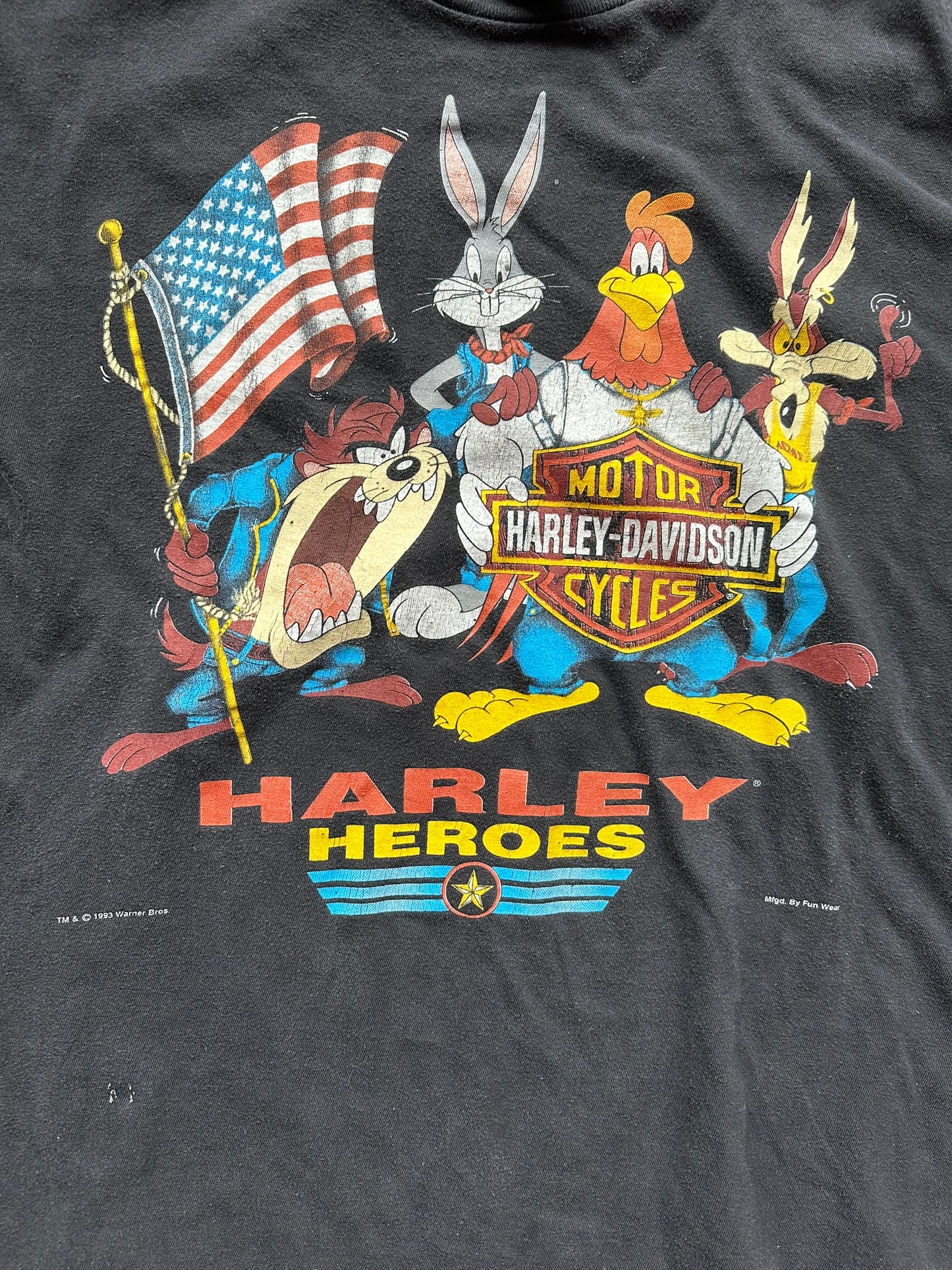 Graphic on Vintage 1993 Looney Tunes Harley Davidson Tee SZ L | Vintage Harley Tee | Barn Owl Vintage Seattle
