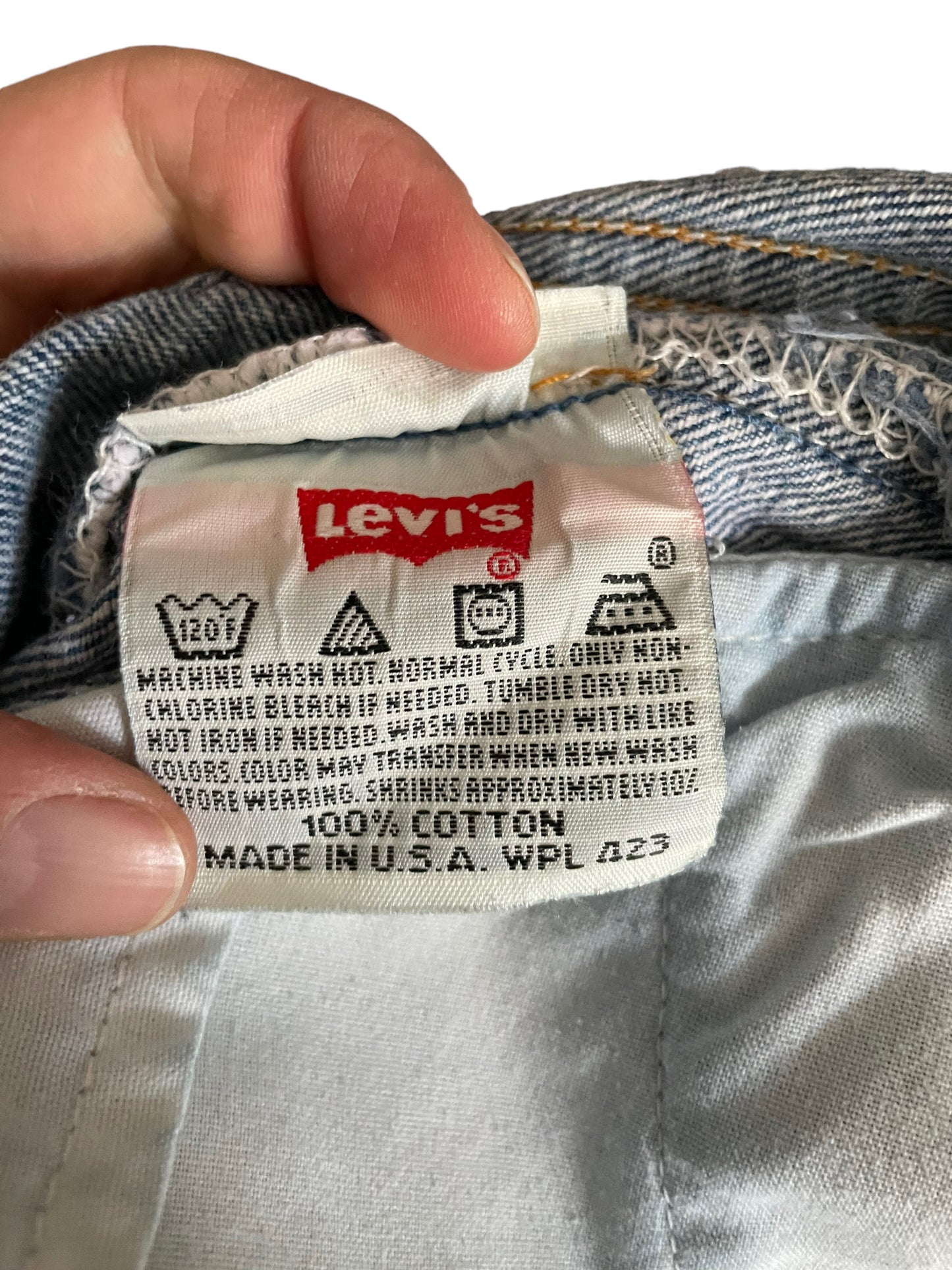 Tag view of Vintage 501xx Levi's 32x33