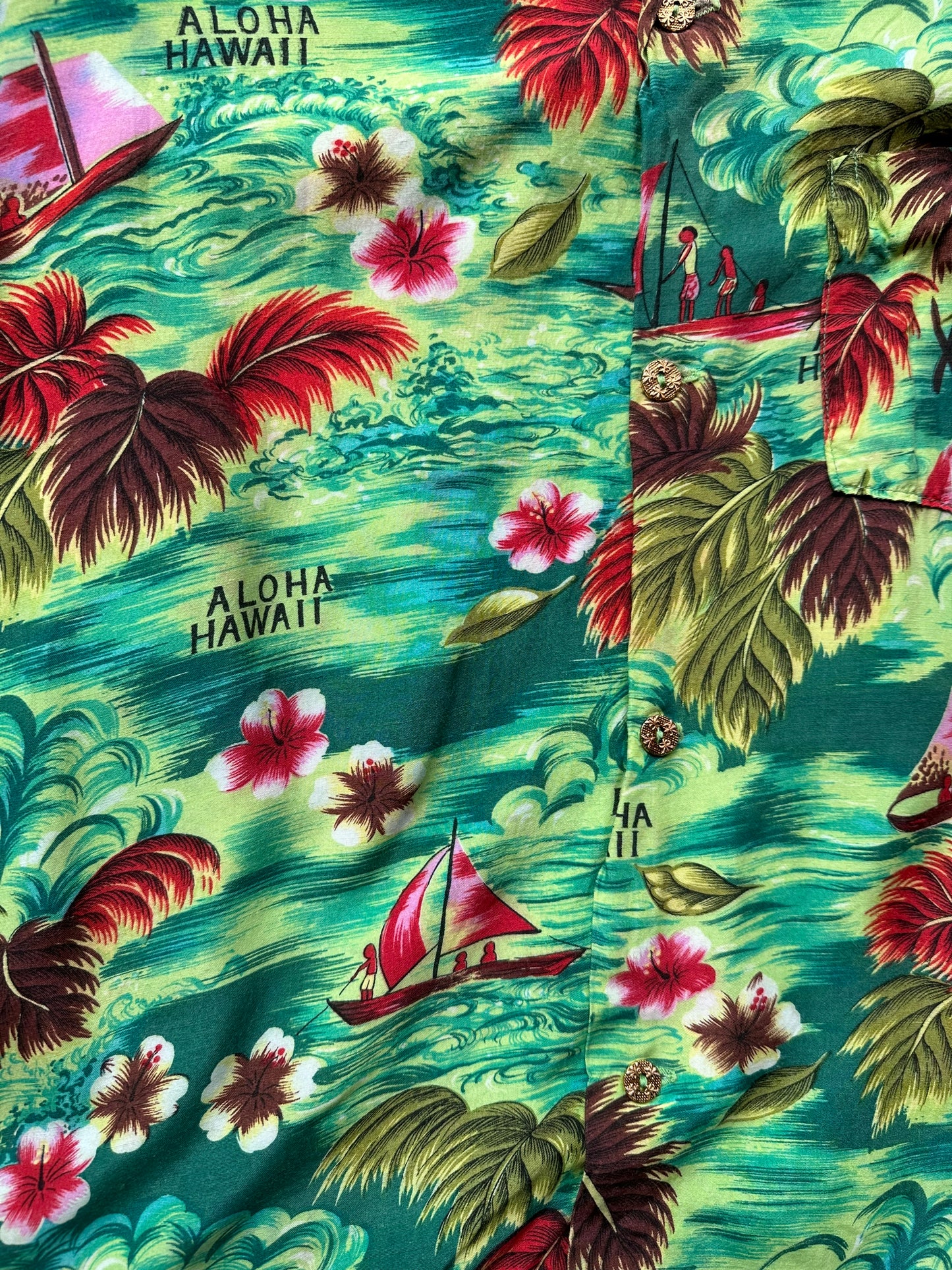 Pattern Close Up on Vintage Island Fashions Green Rayon Aloha Shirt SZ M | Seattle Vintage Rayon Hawaiian Shirt | Barn Owl Vintage Clothing Seattle