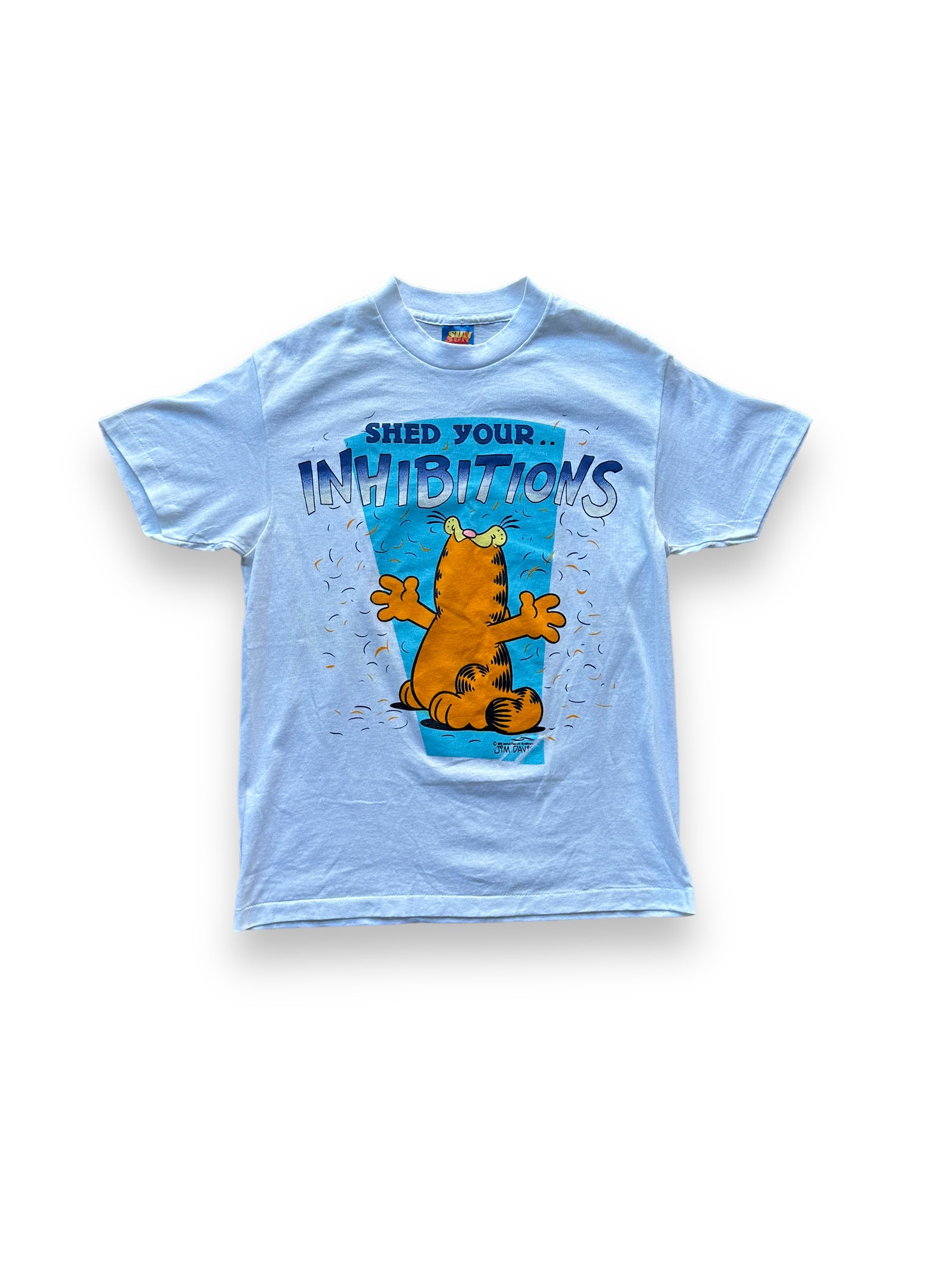 Front of Vintage Garfield "Shed Your Inhibitions" Tee SZ M |  Vintage Cat Tee Seattle | Barn Owl Vintage