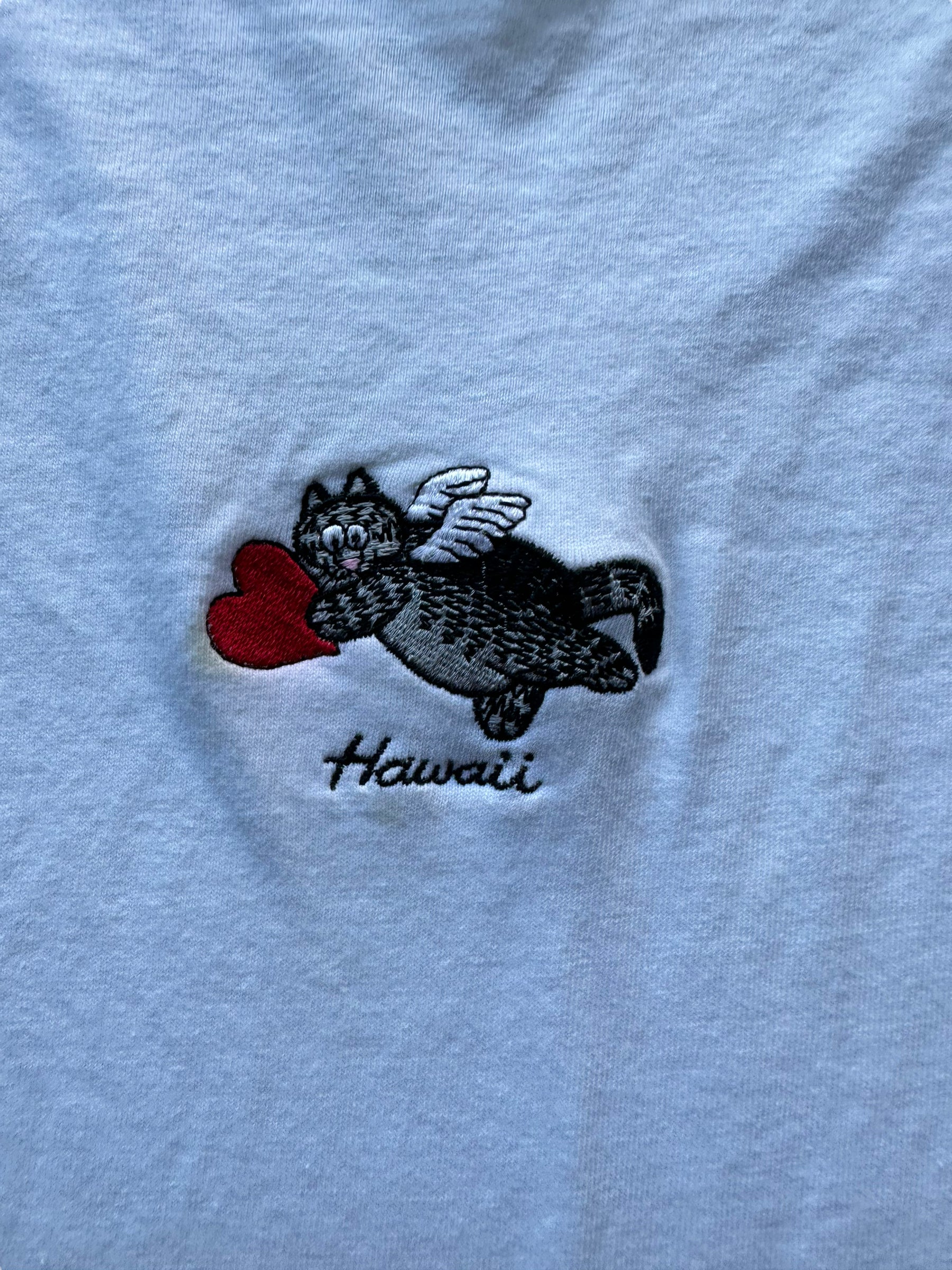 Graphic close up of Vintage B. Kliban Embroidered Hawaii Cat Wideneck Tee SZ XL |  Vintage Cat Tee Seattle | Barn Owl Vintage