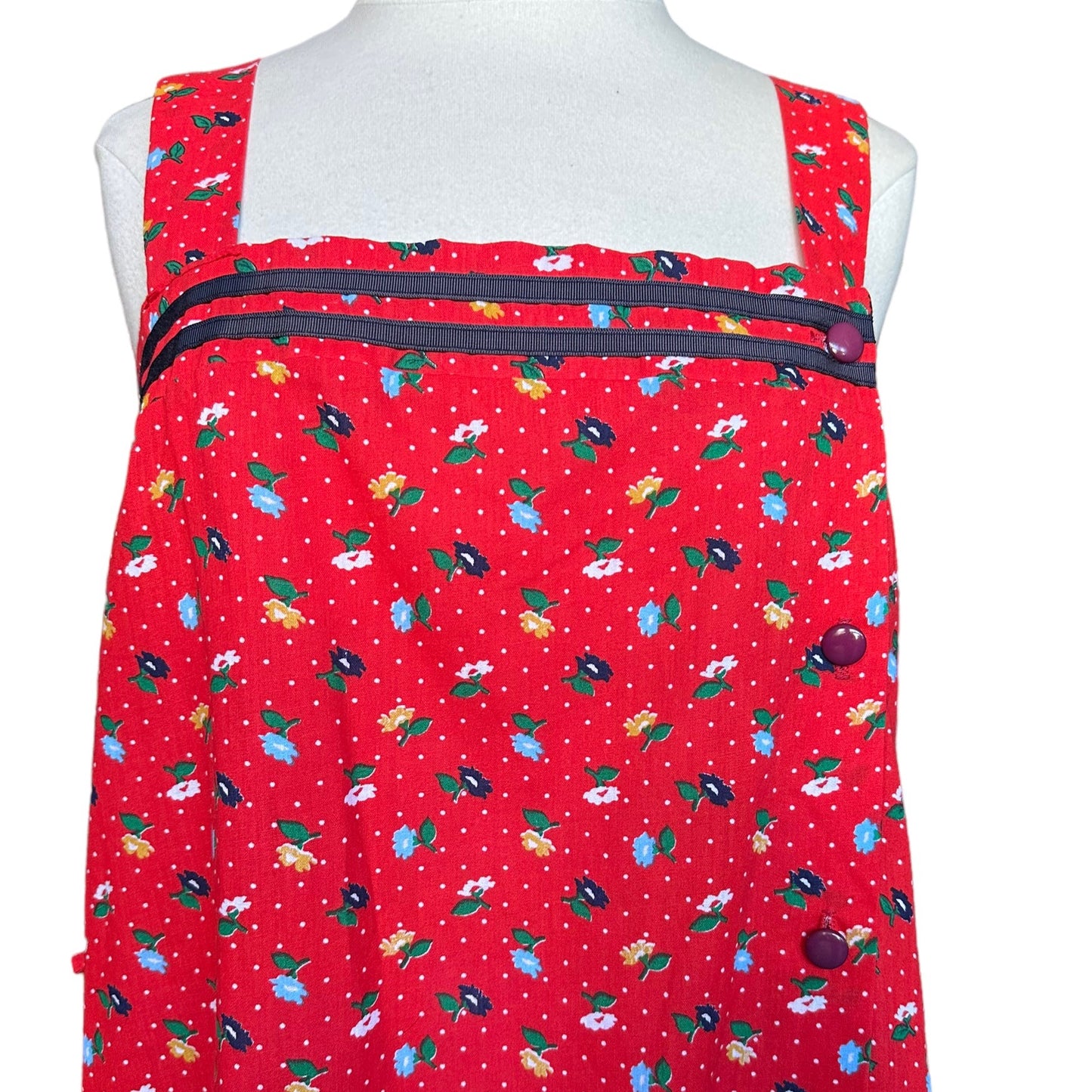 Front top view of Vintage 1980s Plaza 9 Floral Sundress | Barn Owl Vintage | Seattle Vintage Dresses