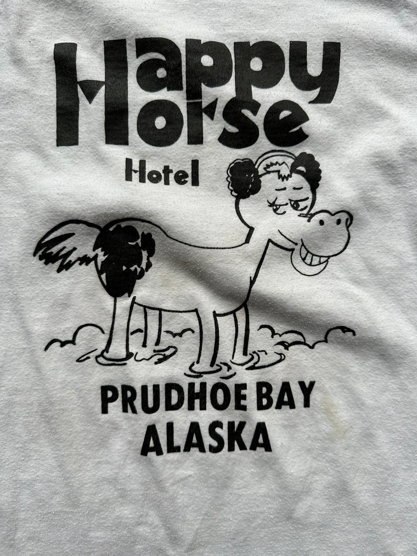 Graphic detail of Vintage Happy Horse Hotel Prudhoe Bay Alaska Raglan Tee SZ S | Vintage Alaska T-Shirts Seattle | Barn Owl Vintage Tees Seattle