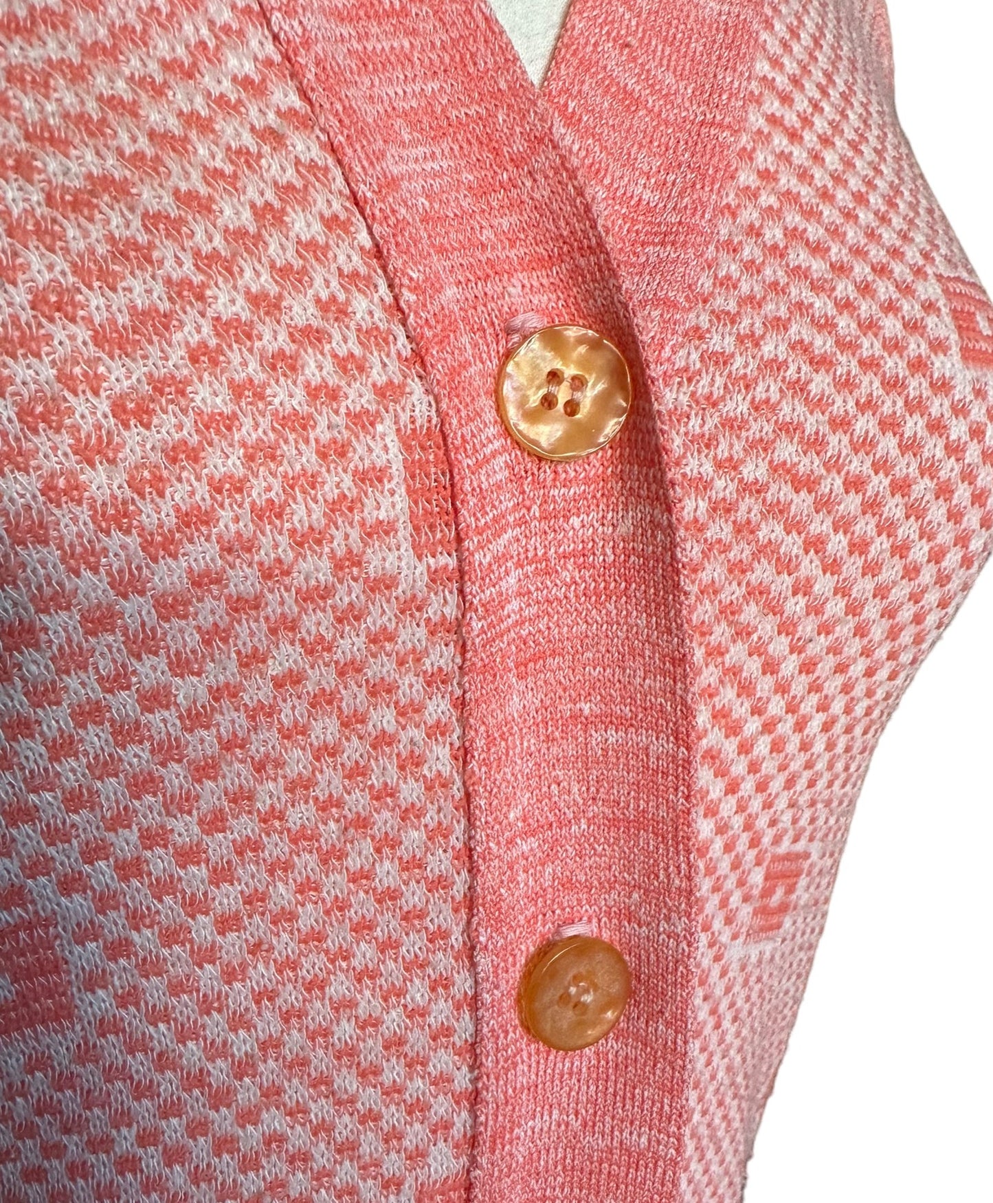 Button close up Vintage 1960s Paris Star Knit Vest | Ladies Vintage Seattle | Barn Owl True Vintage