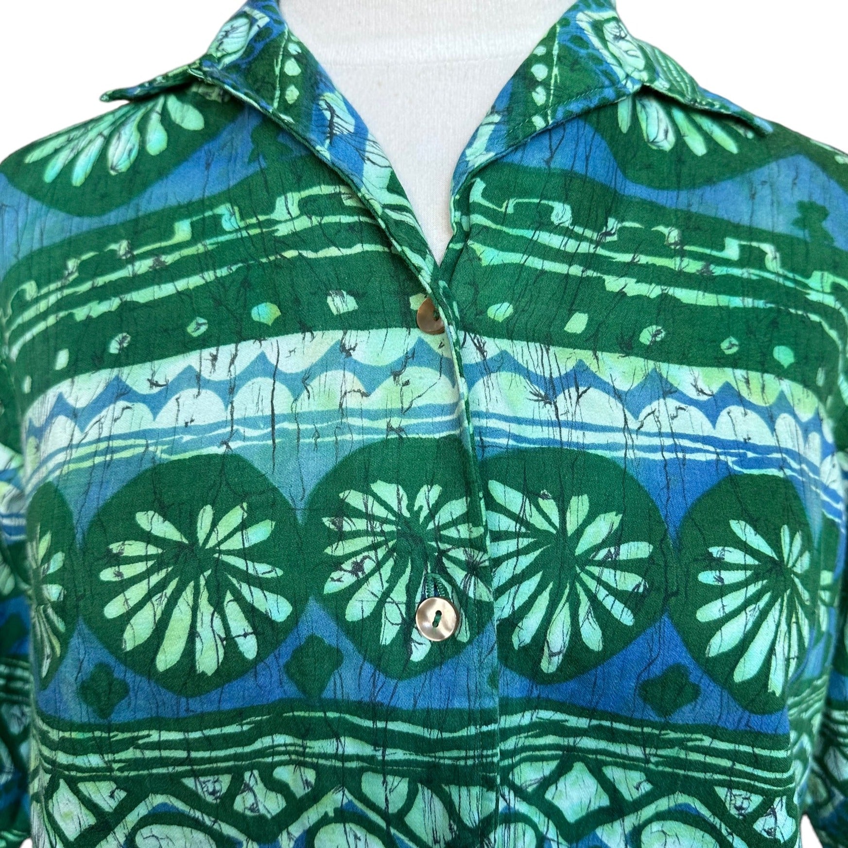 Chest view of Vintage 1950s Batik Style Shirt | Seattle Vintage Ladies Clothing | Barn Owl True Vintage