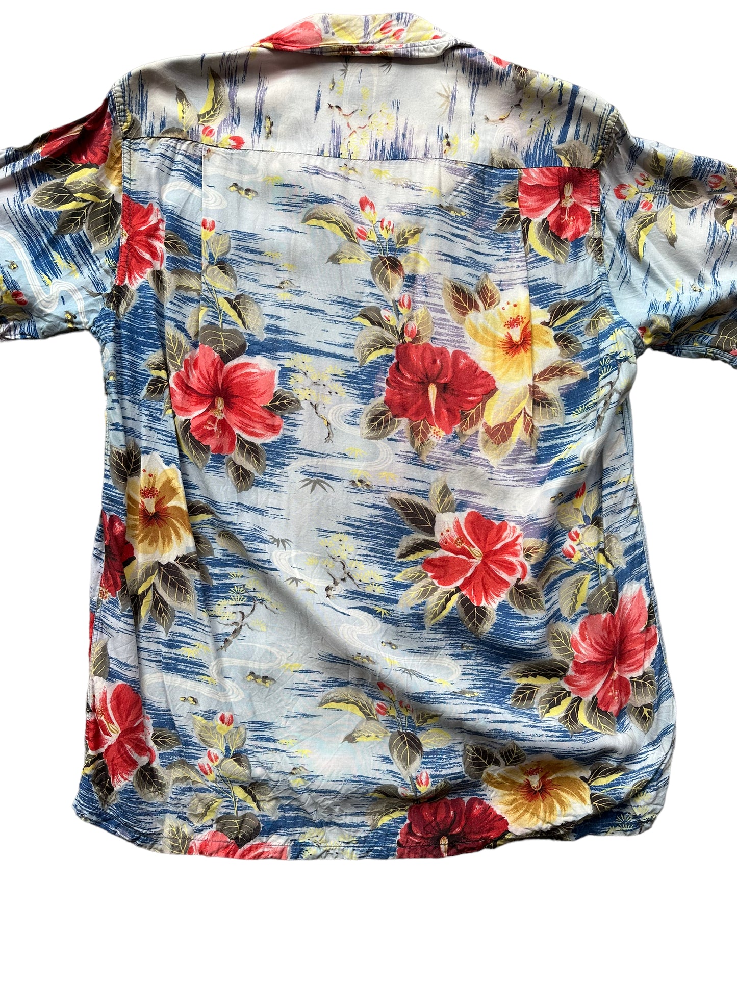 Back close up of Vintage Made in Japan Penney's Blue/Red/Yellow Floral Aloha Shirt SZ S | Seattle Vintage Rayon Hawaiian Shirt | Barn Owl Vintage Clothing Seattle