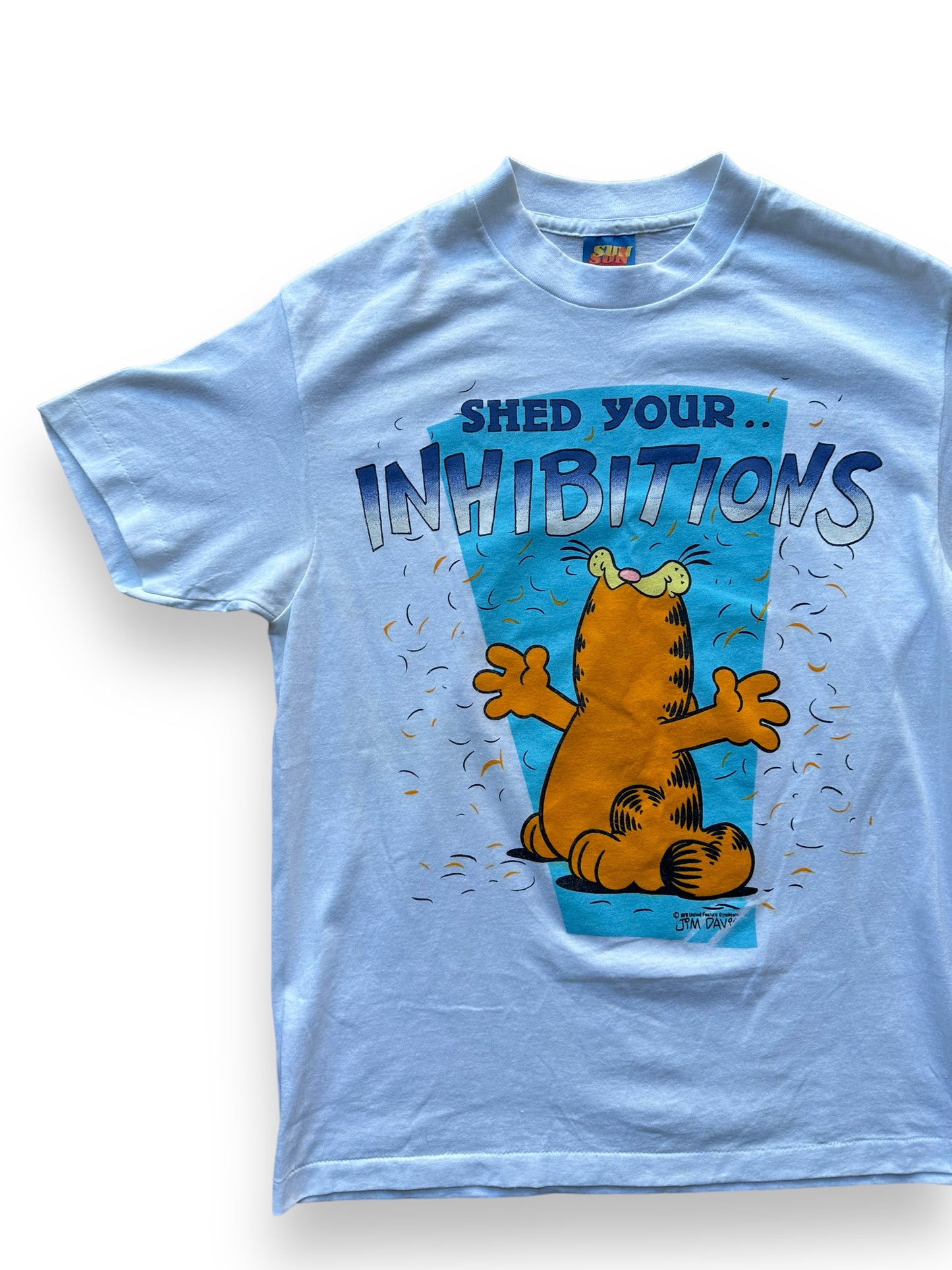 Front right of Vintage Garfield "Shed Your Inhibitions" Tee SZ M |  Vintage Cat Tee Seattle | Barn Owl Vintage