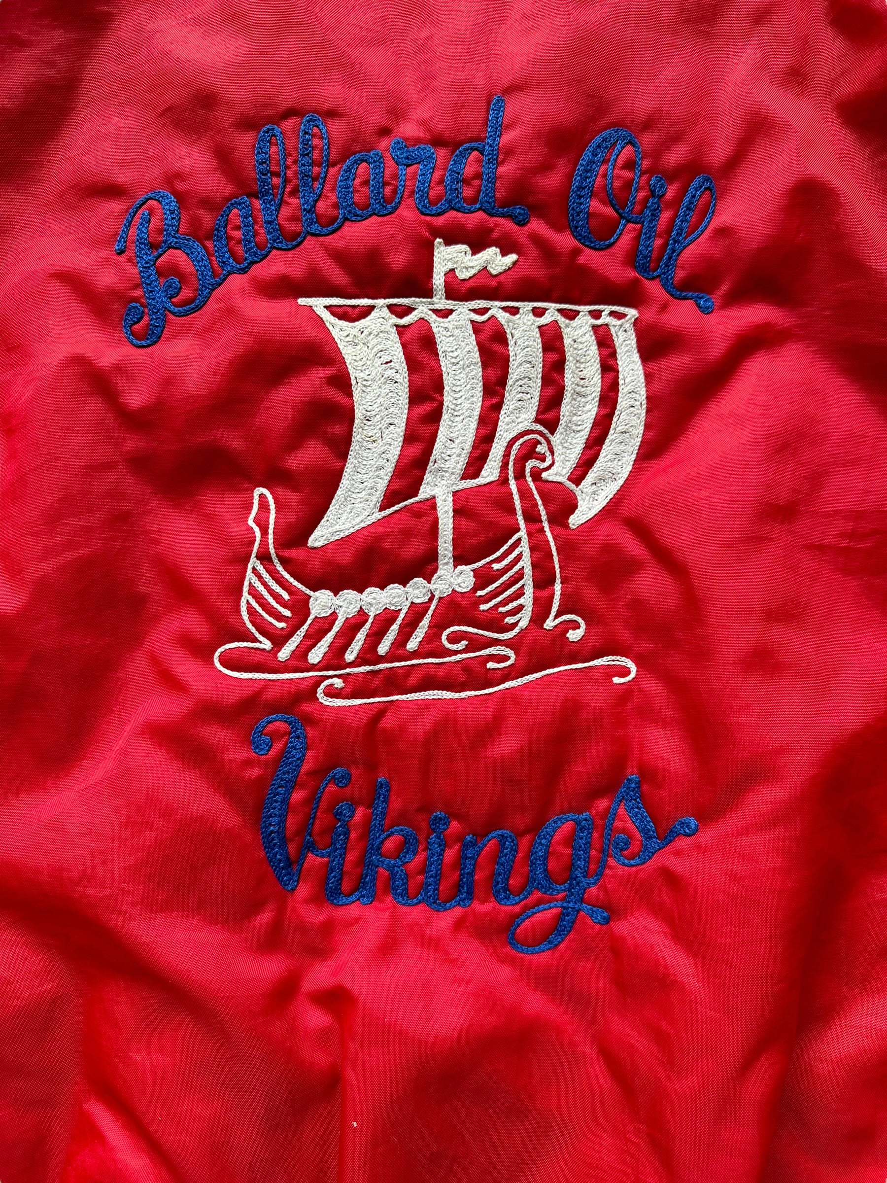 Back chainstitching of Vintage Ballard Oil Vikings Coaches Jacket SZ XL | Vintage Coaches Jacket Seattle | Seattle Vintage Coats