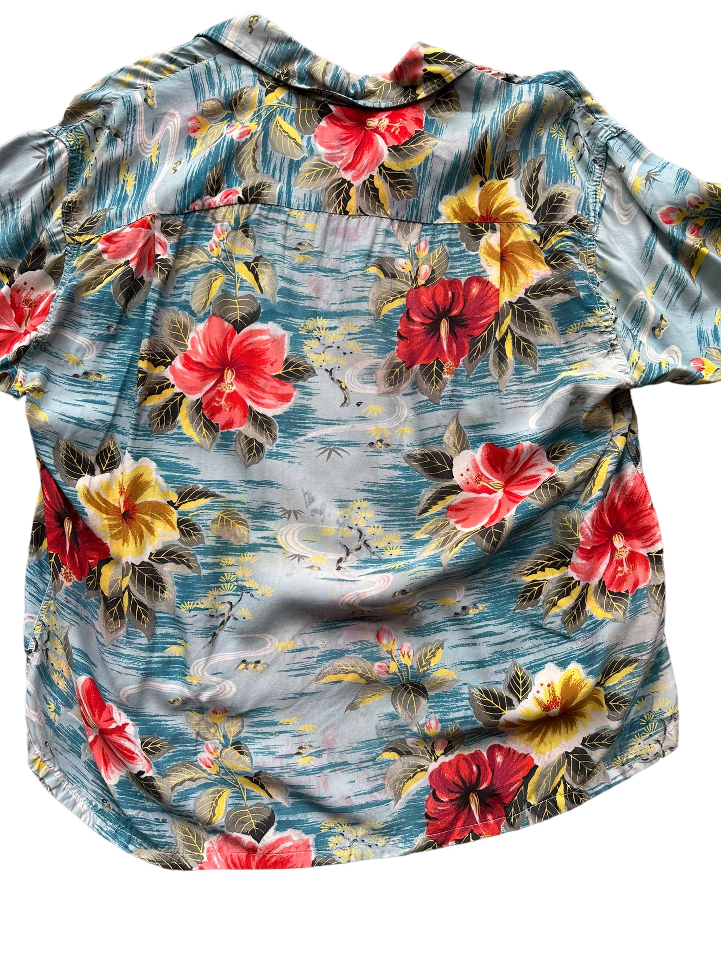 Back close up of Vintage Made in Japan Penney's Blue/Pink/Yellow Floral Aloha Shirt SZ L | Seattle Vintage Rayon Hawaiian Shirt | Barn Owl Vintage Clothing Seattle