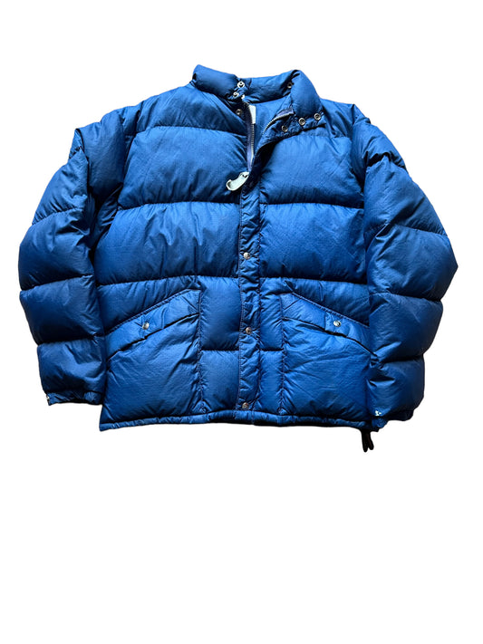 Front View of Vintage Sprung Blue Goose Down Puffer Jacket SZ XL | Vintage Puffer Jacket Seattle | Barn Owl Vintage Seattle