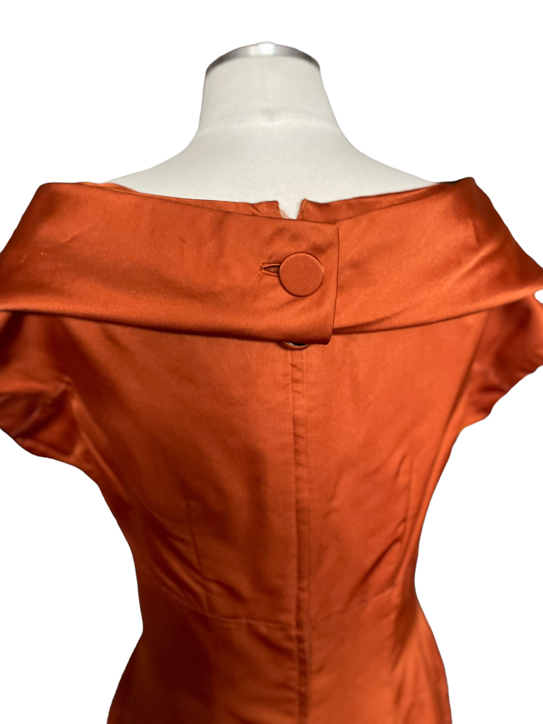 Back view of collarVintage 1950s Burnt Orange Silk Dress SZ M