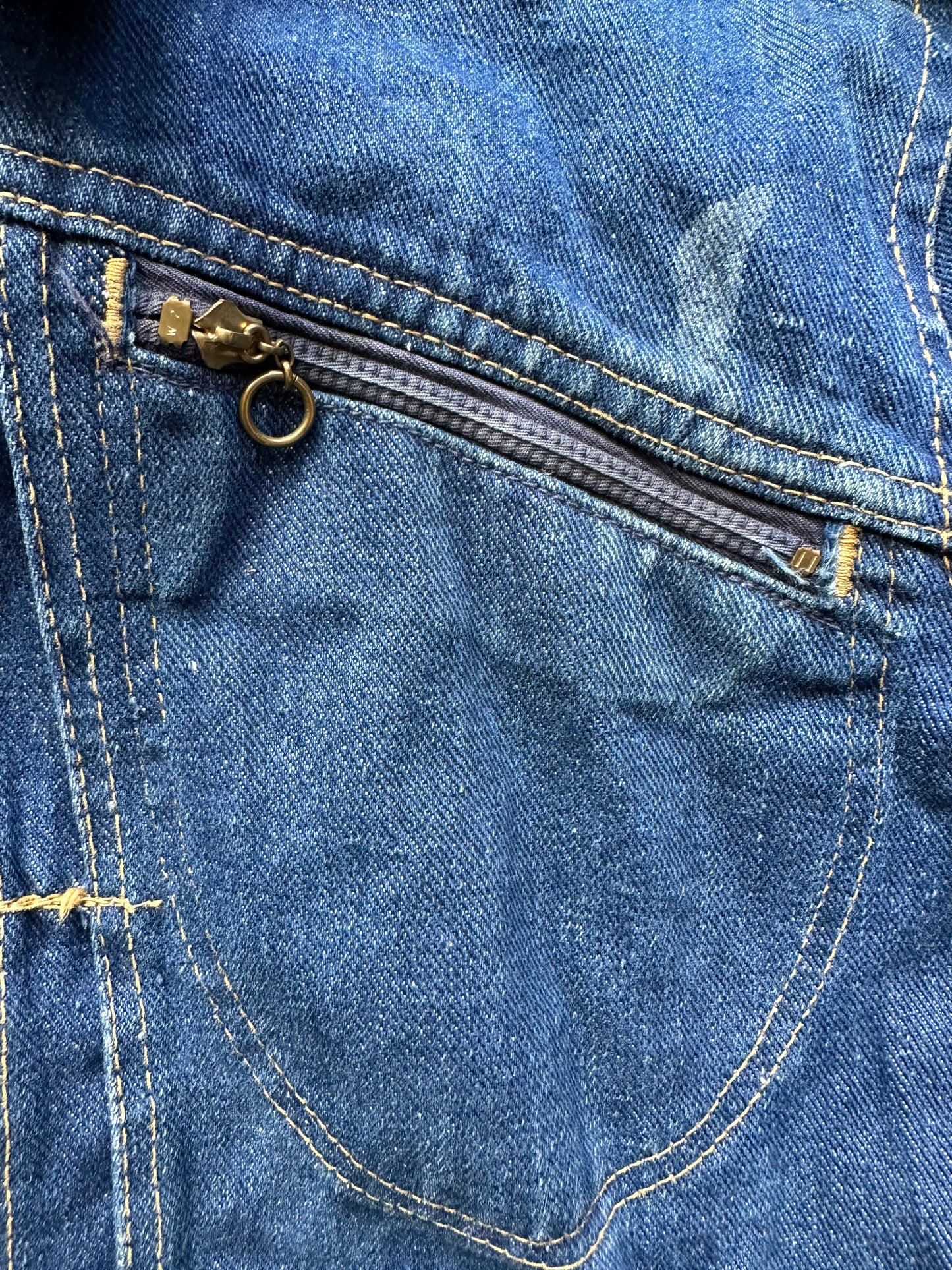 Left Slant Pocket View on Vintage Roebucks Selvedge Denim Jacket SZ S | Vintage Jean Jacket Seattle | Seattle Vintage Denim
