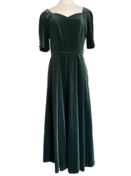 Vintage 1980s Green Velvet Laura Ashley Dress SZ S-M |  Barn Owl Vintage | Seattle Vintage Dresses Full front view.
