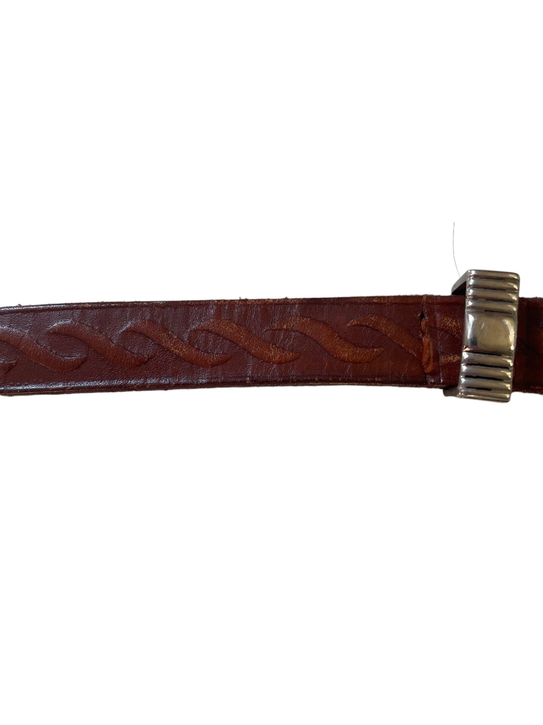 Vintage 1980s Tooled Leather Belt VIew of tooled leather and keeper.