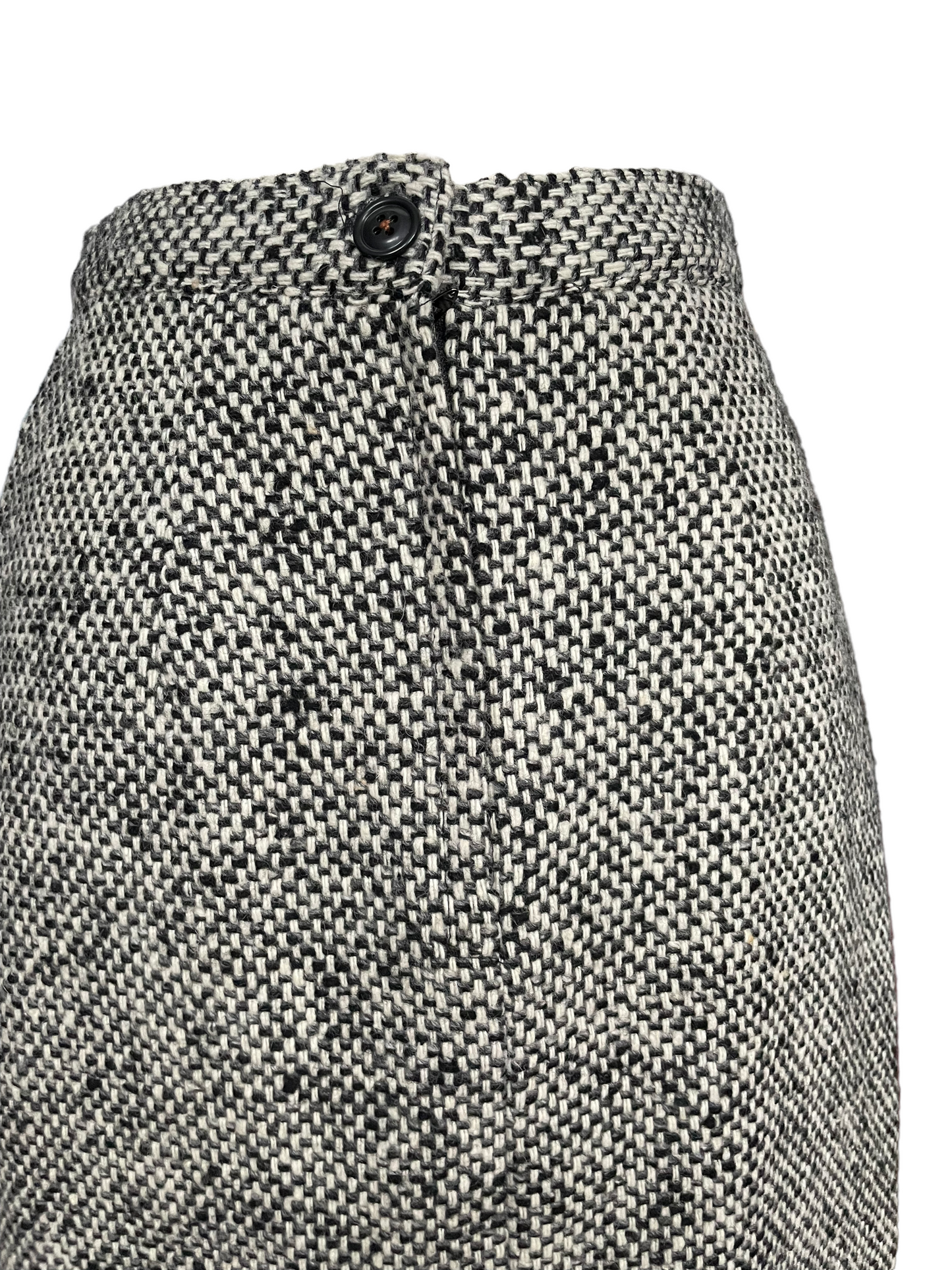 Back button view of Vintage 1980s Wool Tweed Skirt | Barn Owl Vintage | Seattle Ladies Vintage