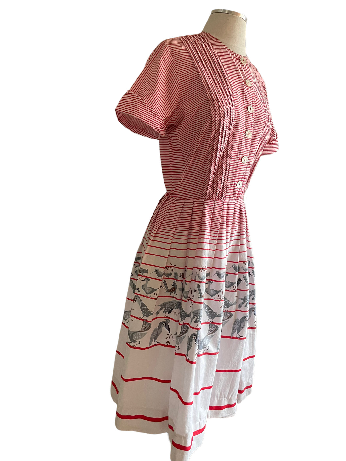 Vintage 1950s Novelty Bird Dress SZ S |  Barn Owl Vintage | Seattle Vintage Dresses Full right side view.
