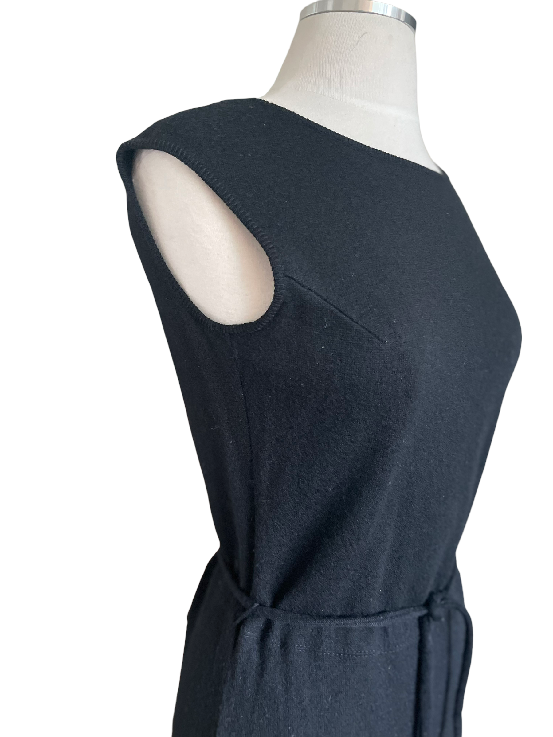 Vintage 1960s Jantzen Black Wool Dress SZ M |  Barn Owl Vintage | Seattle Vintage Dresses Front right side shoulder view.