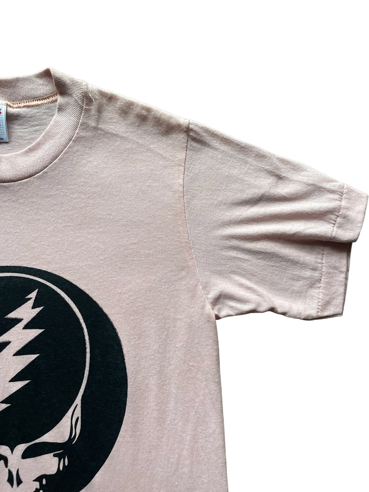 Right Single Stitch Sleeve View on Vintage Pink Grateful Dead Steal Your Face Parking Lot Boot TShirt SZ S |  Vintage Grateful Dead Tee Seattle | Barn Owl Vintage