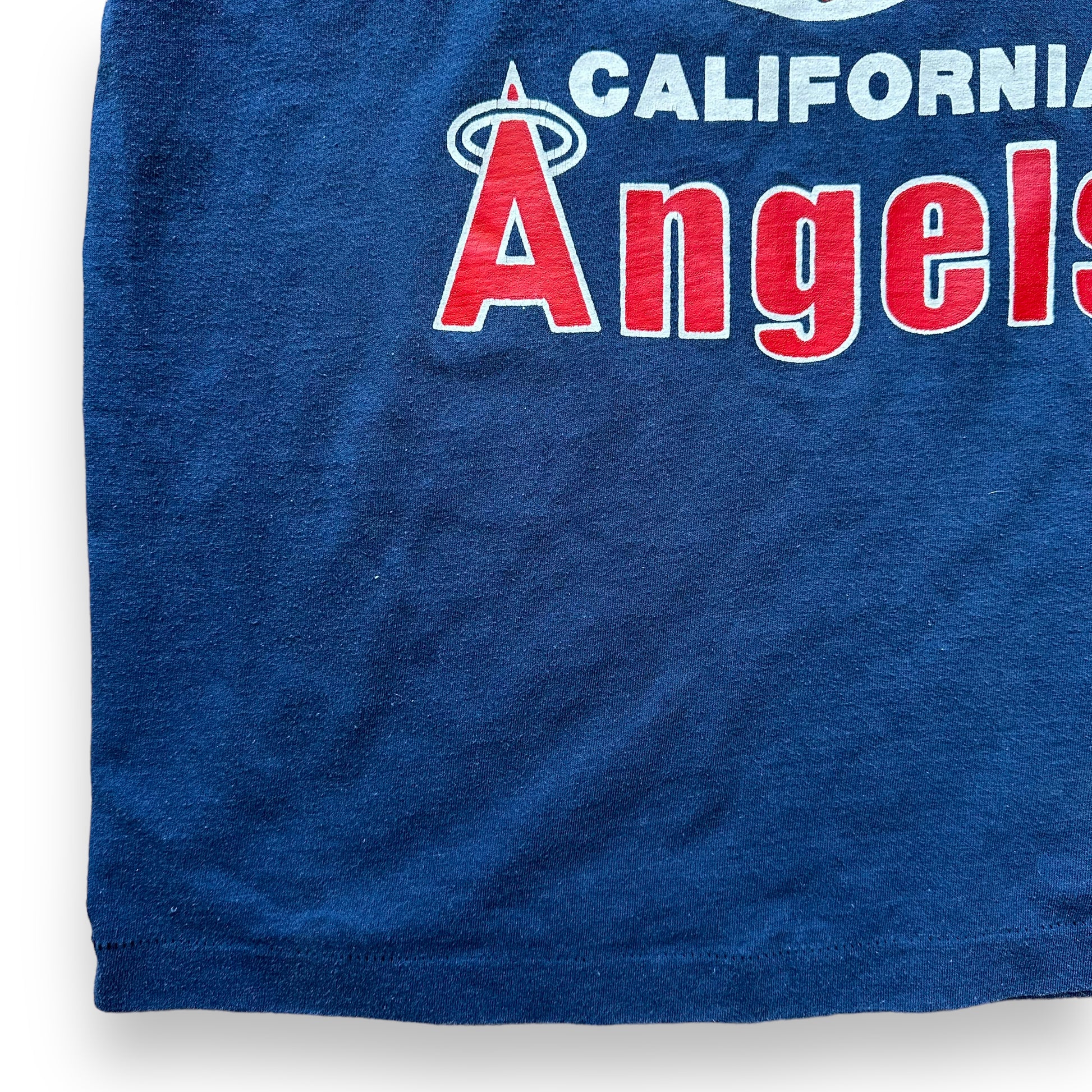 Single Stitch Hem on Vintage California Angels Tee SZ M | Vintage Anaheim Angels T-Shirts Seattle | Barn Owl Vintage Tees Seattle