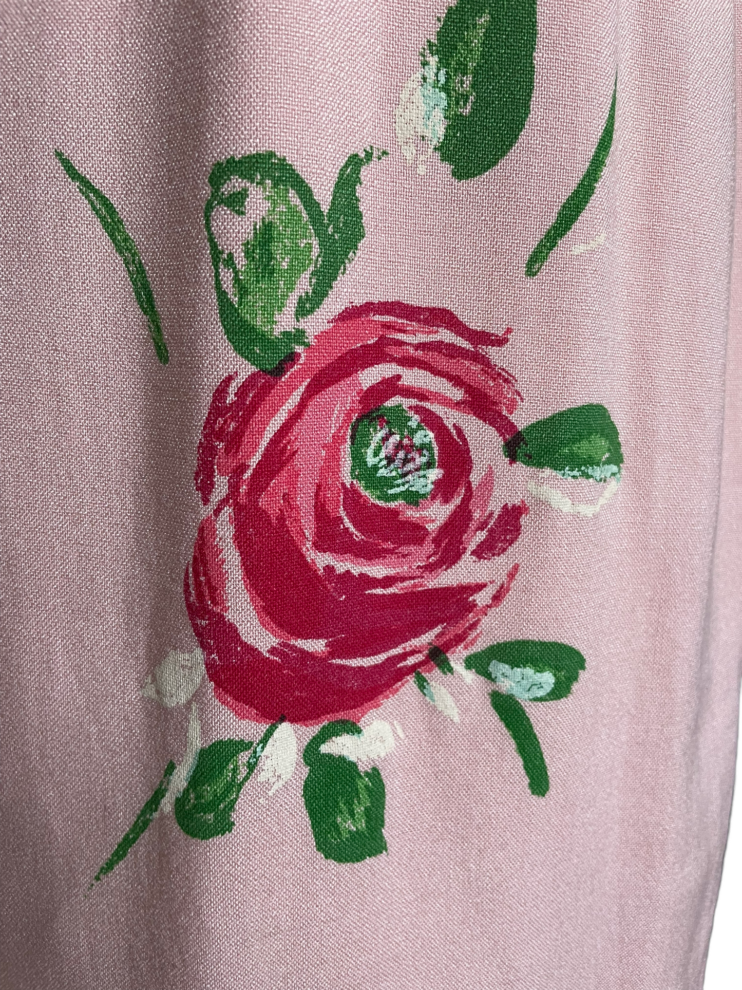 Vintage 1950s Jackie Morgan Painted Roses Dress SZ S |  Barn Owl Vintage | Seattle Vintage Dresses Close up of a rose.