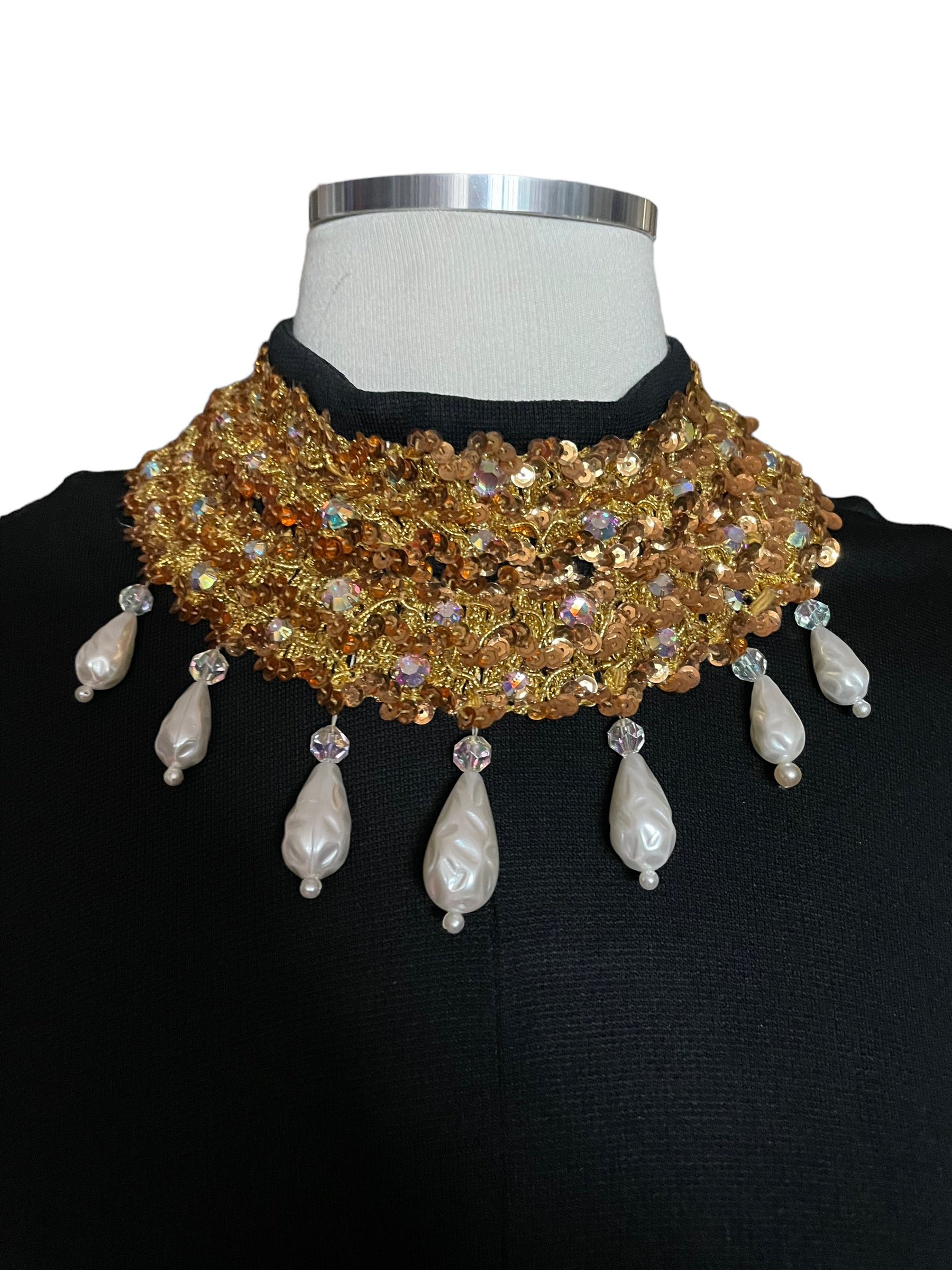 Collar view of Vintage 1960s Bejeweled Pantsuit SZ M-L