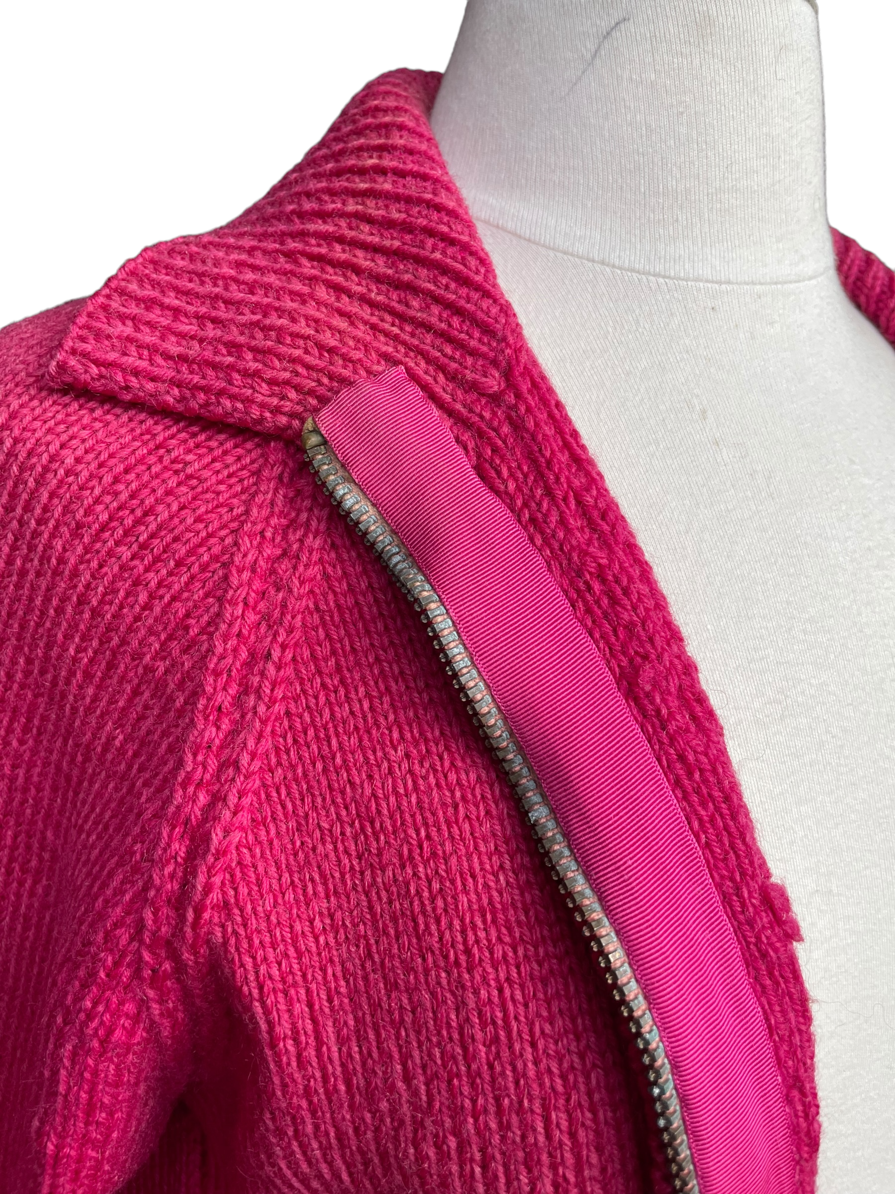 Right side close up of zipper ribbon placket Vintage 1940's Wool Hand Knit Magenta Zip Up Cardigan Sweater | Barn Owl Vintage | Seattle True Vintage