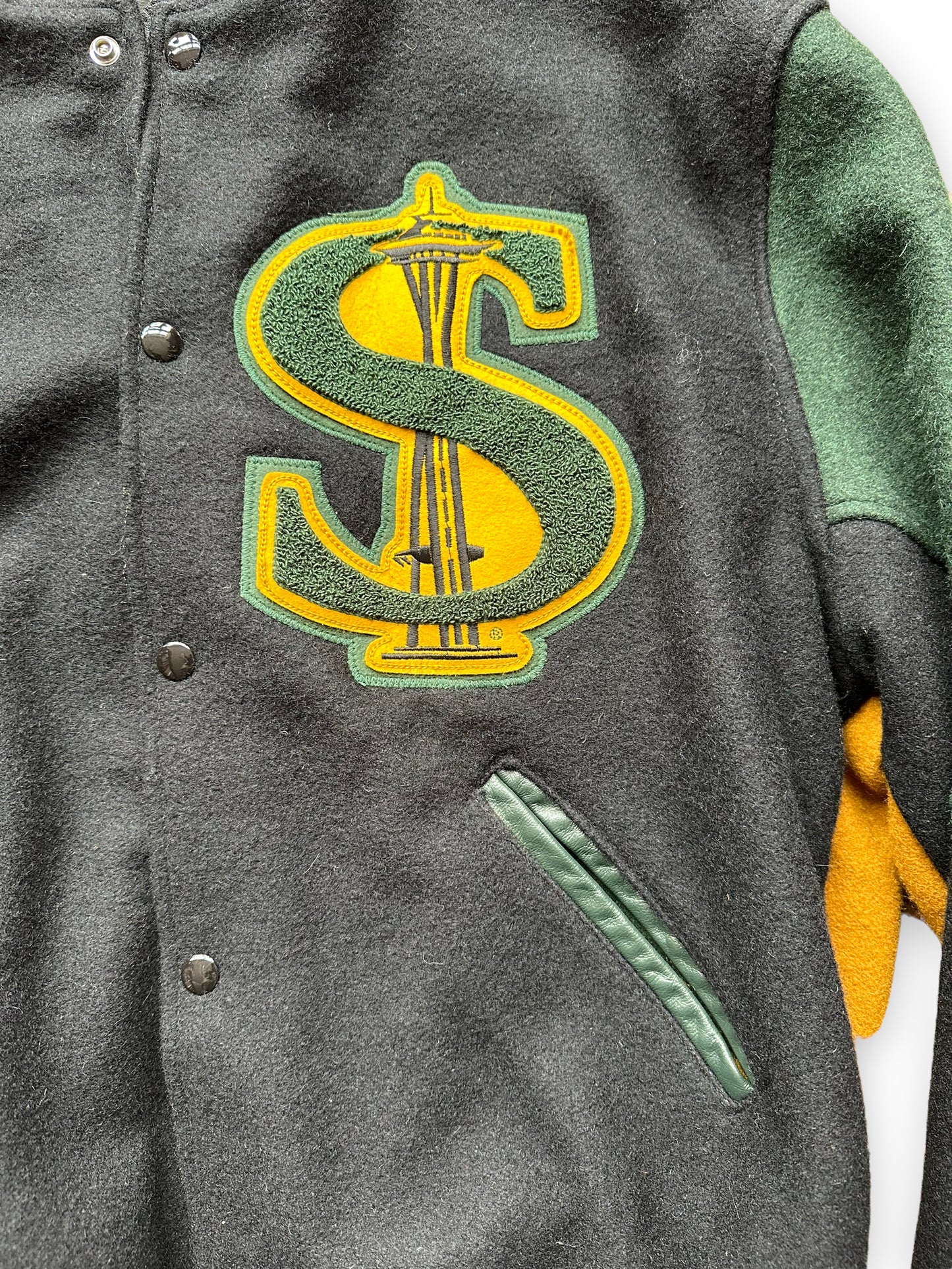 Seattle Supersonics Green Black and Yellow Prototype Jacket SZ L | Vintage Seattle Supersonics  | Seattle Vintage Basketball