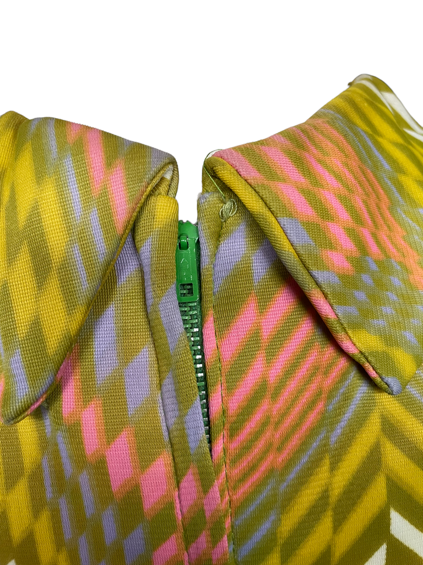Zipper pull view Vintage 1960s Geometric Pattern Dress SZ M | Seattle Vintage Dresses | Barn Owl Vintage