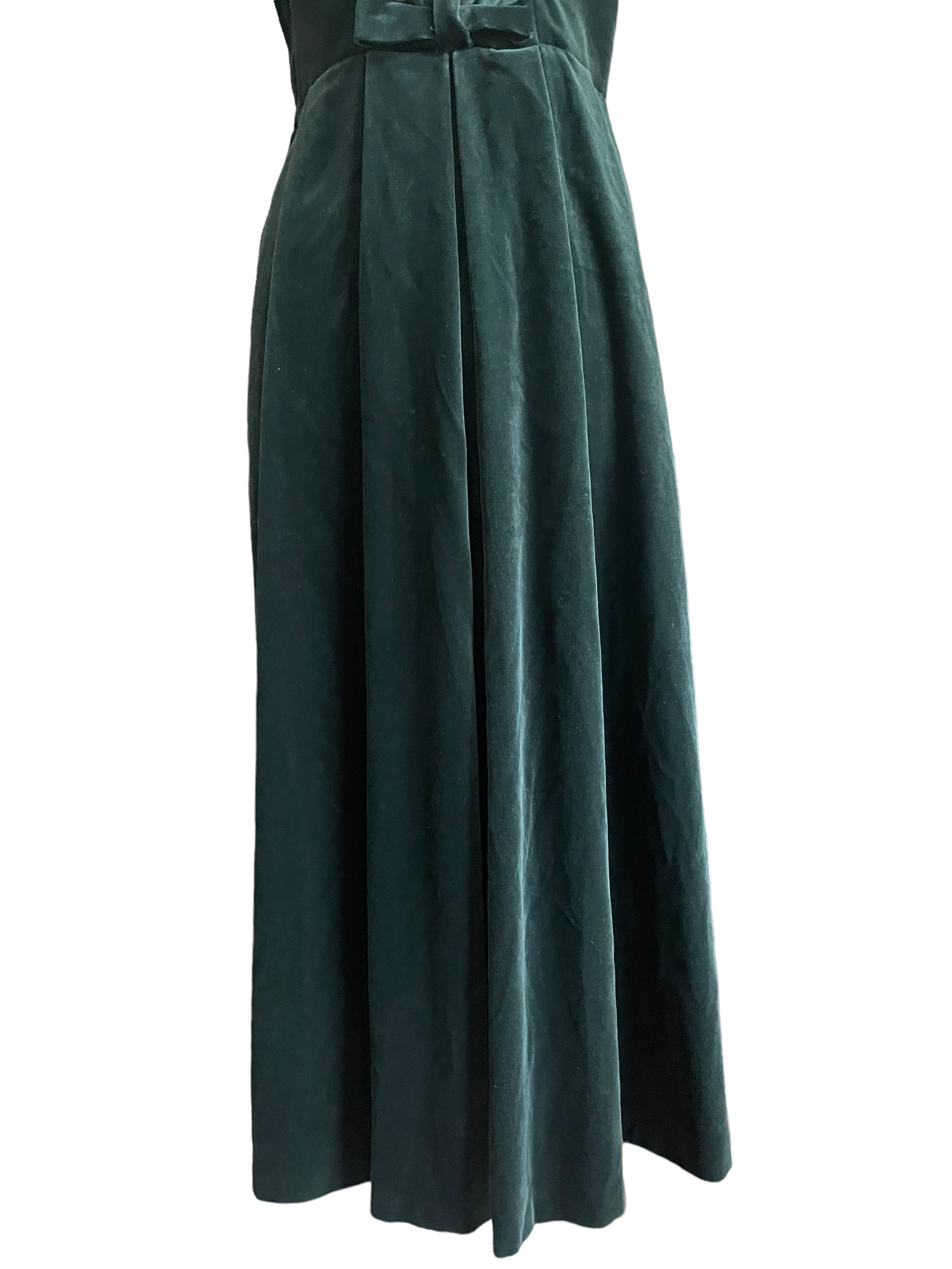 Vintage 1980s Green Velvet Laura Ashley Dress SZ S-M | Barn Owl Vintag The Barn Owl Vintage Goods Vintage 1980s Green Velvet Laura Ashley Dress SZ S-M | Barn Owl Vintag The Barn Owl Vintage Goods