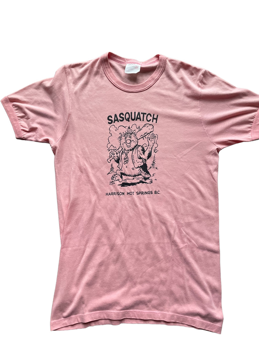 Front View of Vintage Sasquatch Harrison Hot Springs Pink Tee SZ M |  Vintage TShirt Seattle | Barn Owl Vintage Seattle