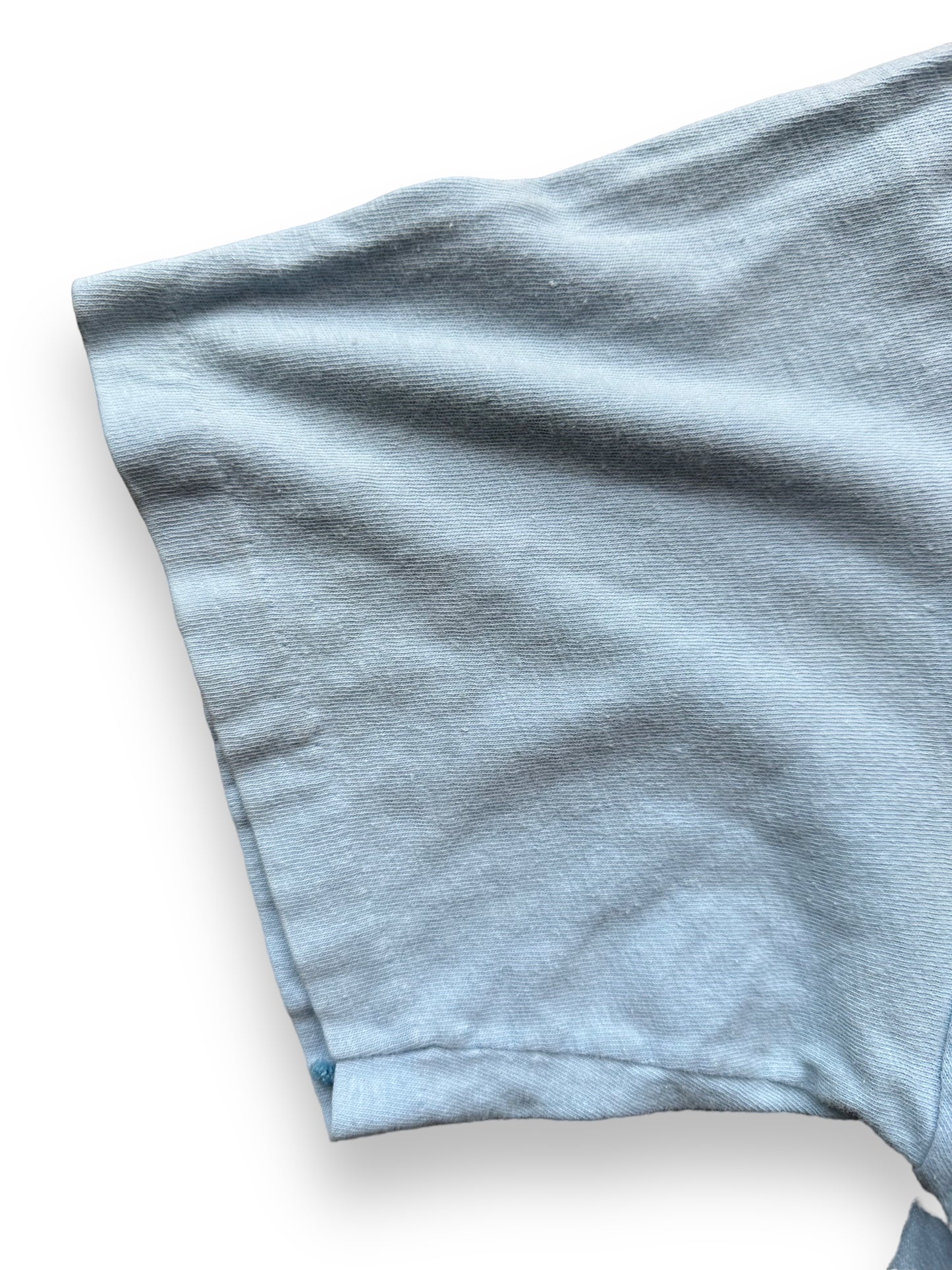 Single Stitch Sleeve on Vintage Hawaii Graphic Tee SZ XL | Vintage T-Shirts Seattle | Barn Owl Vintage Tees Seattle