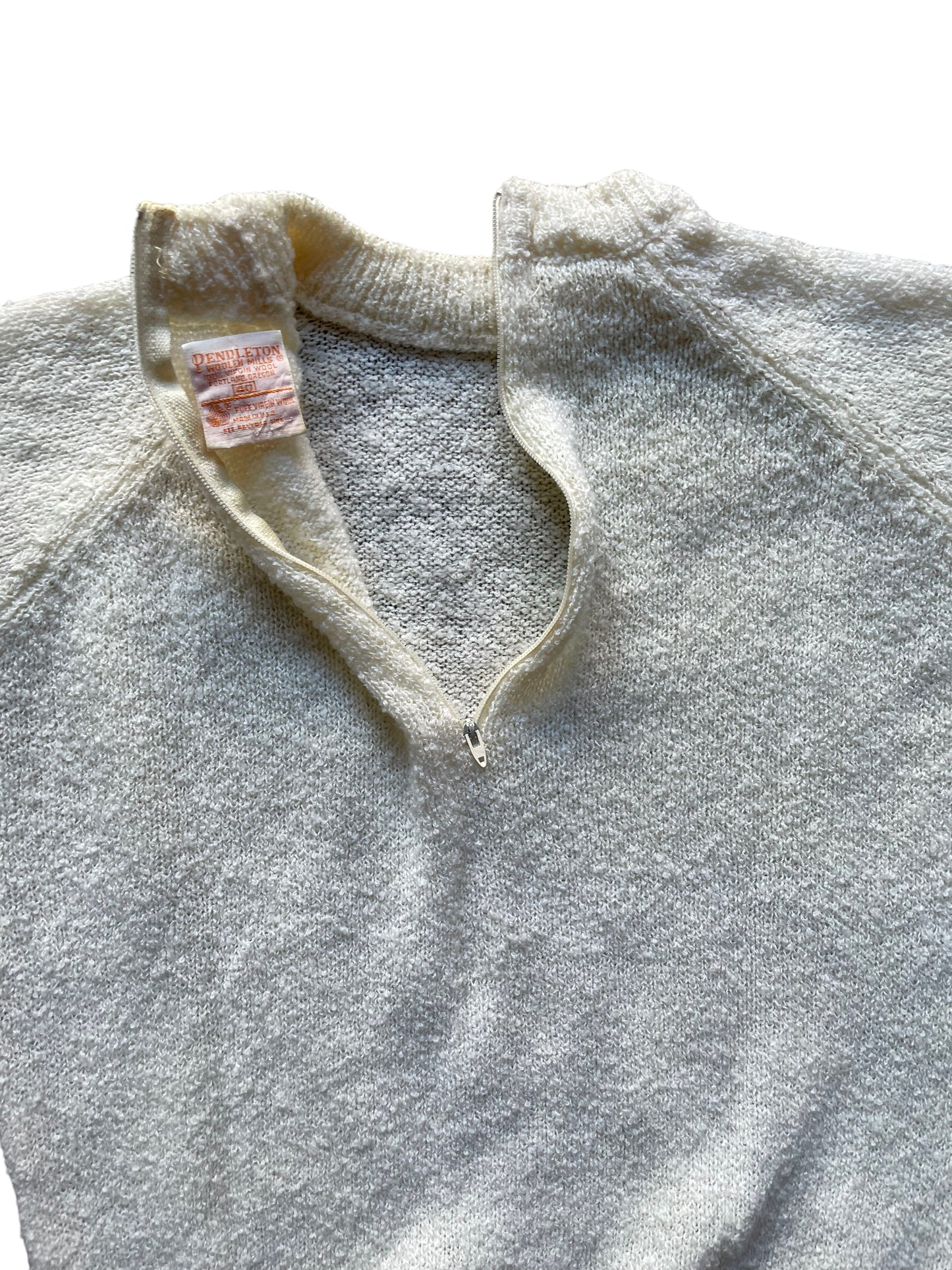 Open zipper view of Vintage 1950s Pendleton Short Sleeve Sweater Sz M-L