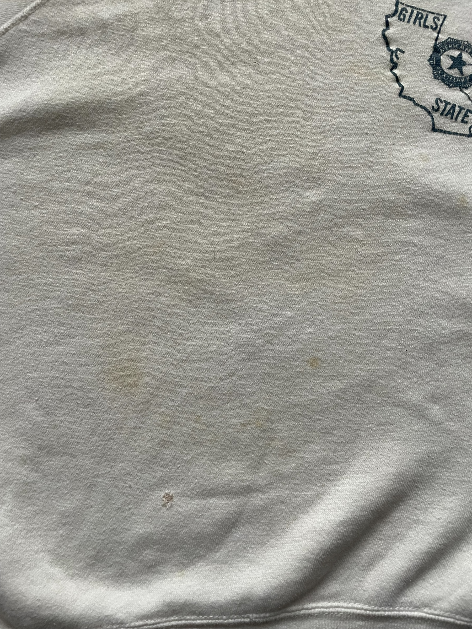 Close Up of blemishes on front of Vintage Girls State White Crewneck Sweatshirt SZ XL |  Vintage Crewneck Sweatshirt Seattle