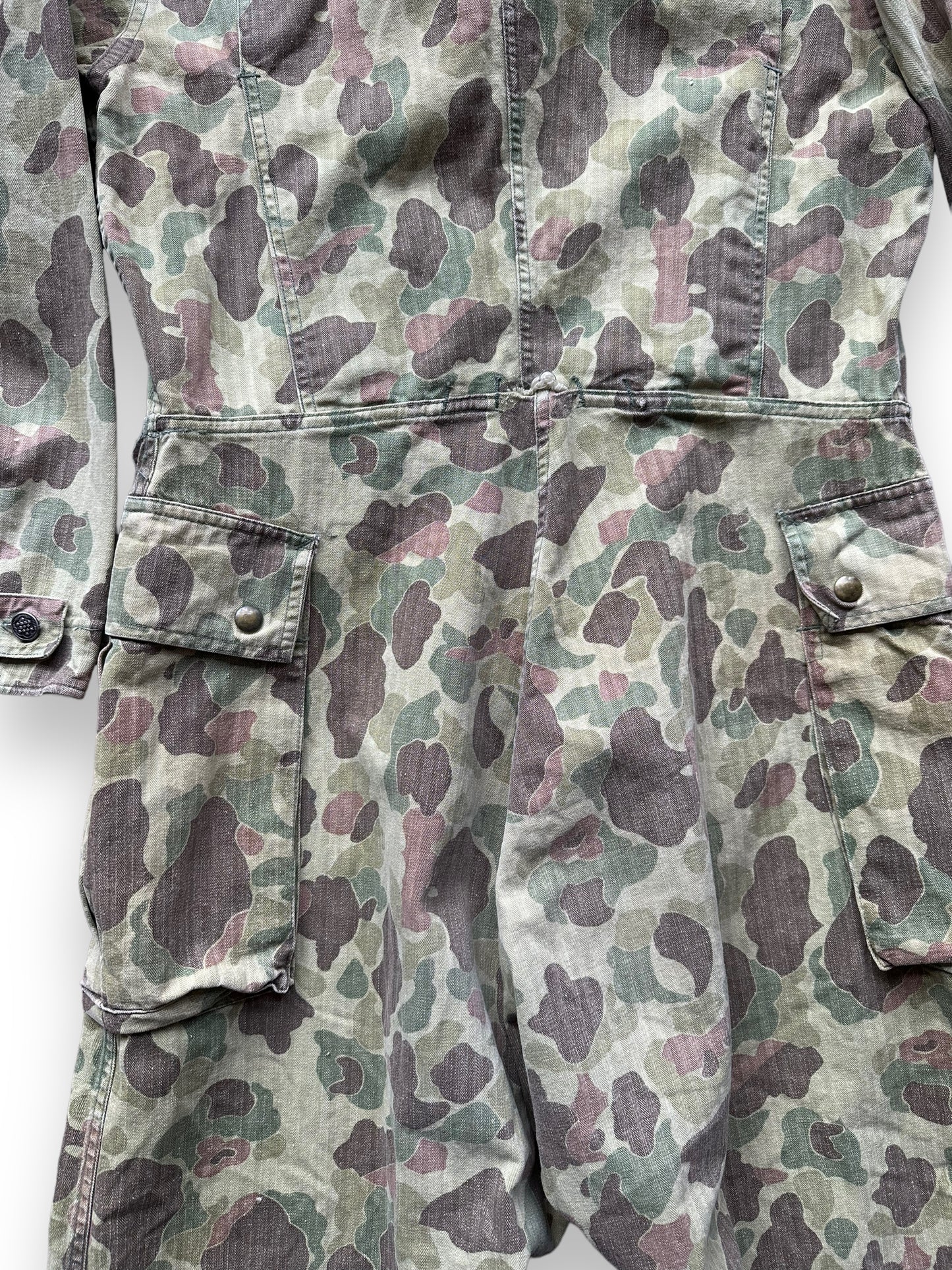 Rear Mid-Section View of Vintage M-4395 HBT Frogskin Camo Coveralls SZ M | Vintage Frog Skin Camo Pants Seattle | Barn Owl Vintage Workwear