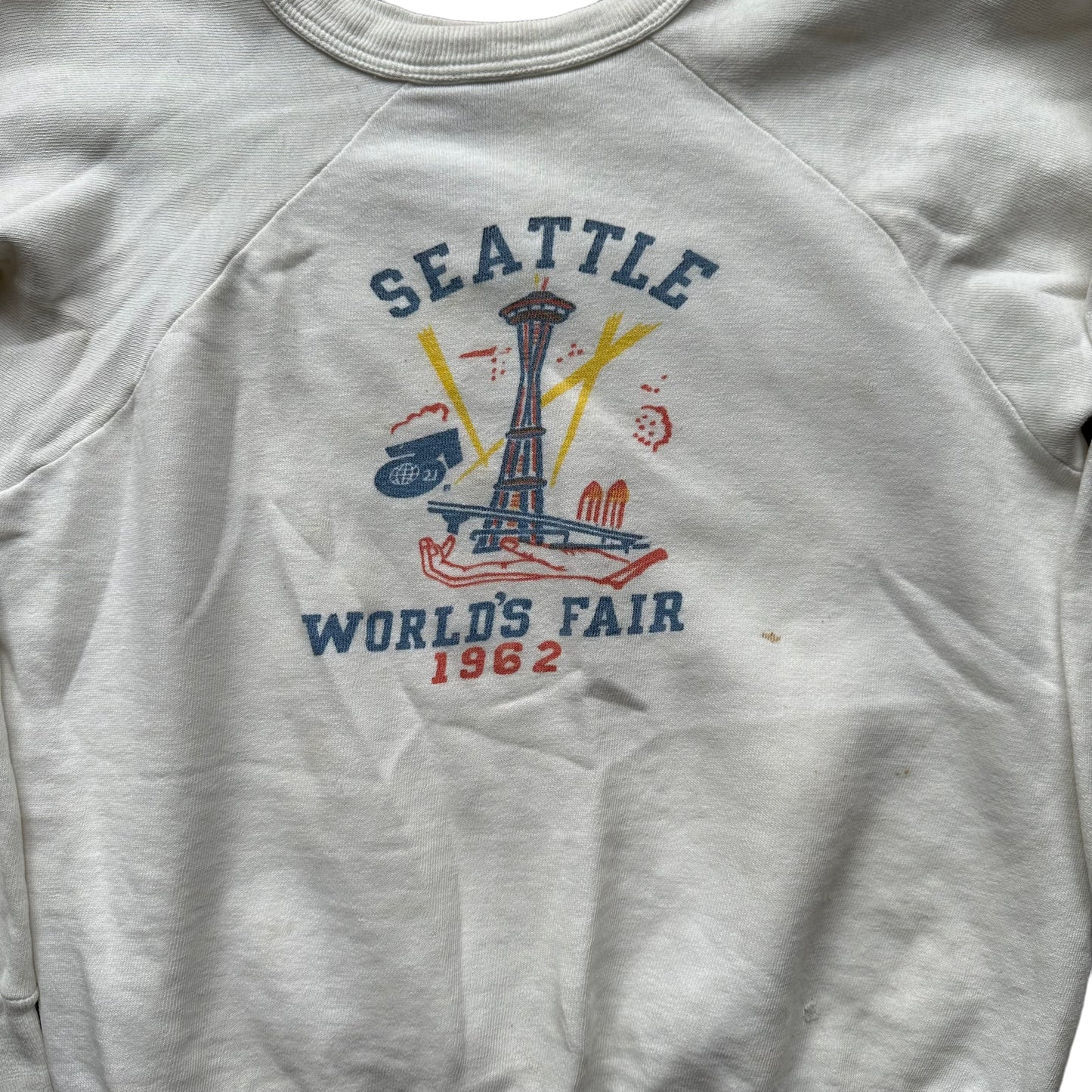 Front Detail on Vintage Seattle World's Fair 1962 White Crewneck SZ S |  Vintage Sweatshirts Seattle |  Barn Owl Vintage