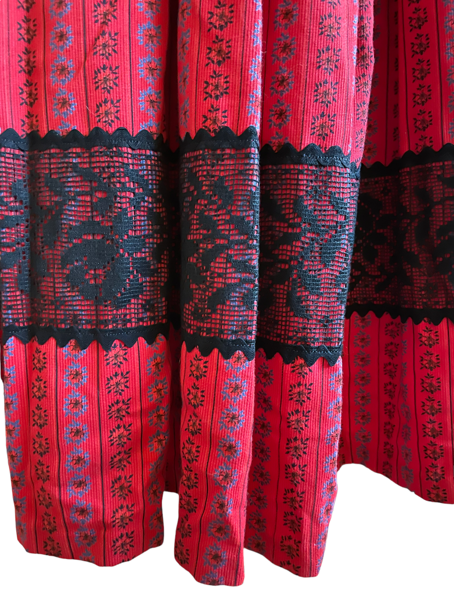 Vintage 1950s Red Corduroy Dress SZ S-M |  Barn Owl Vintage | Seattle Vintage Dresses Lace close up.